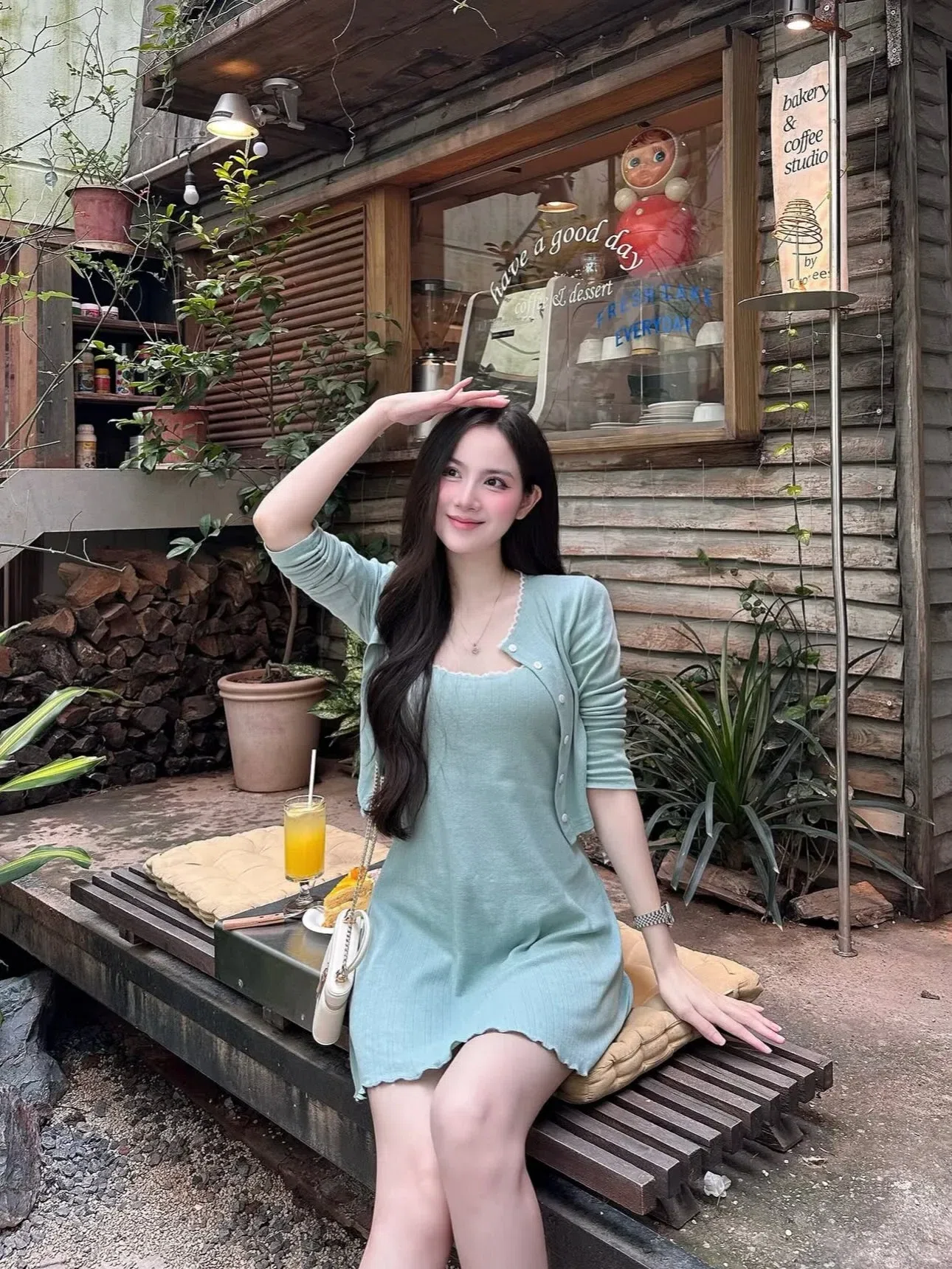 SIZE S~V664 Set Xanh kèm choàng ENEN 1