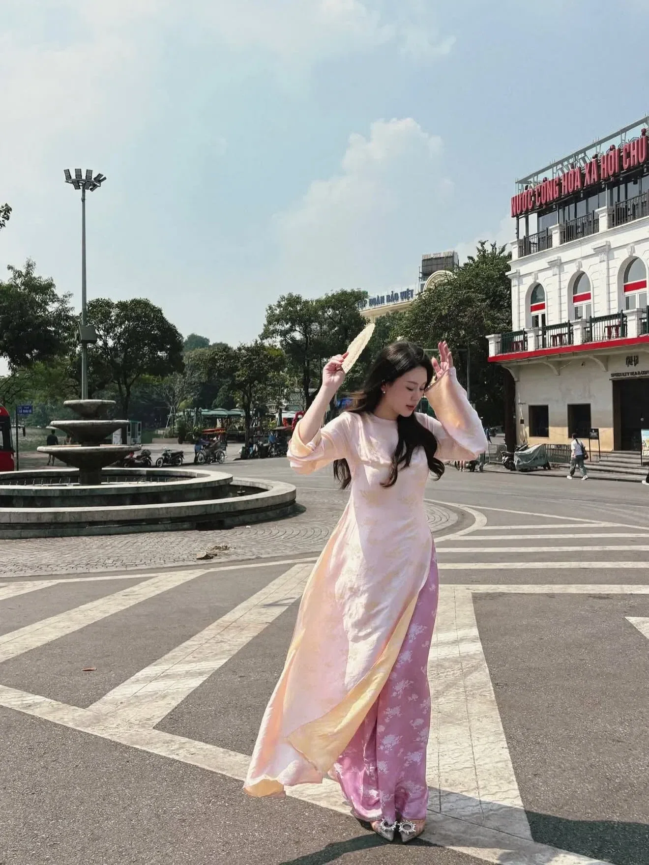 Cam kết váy chính hãng 9