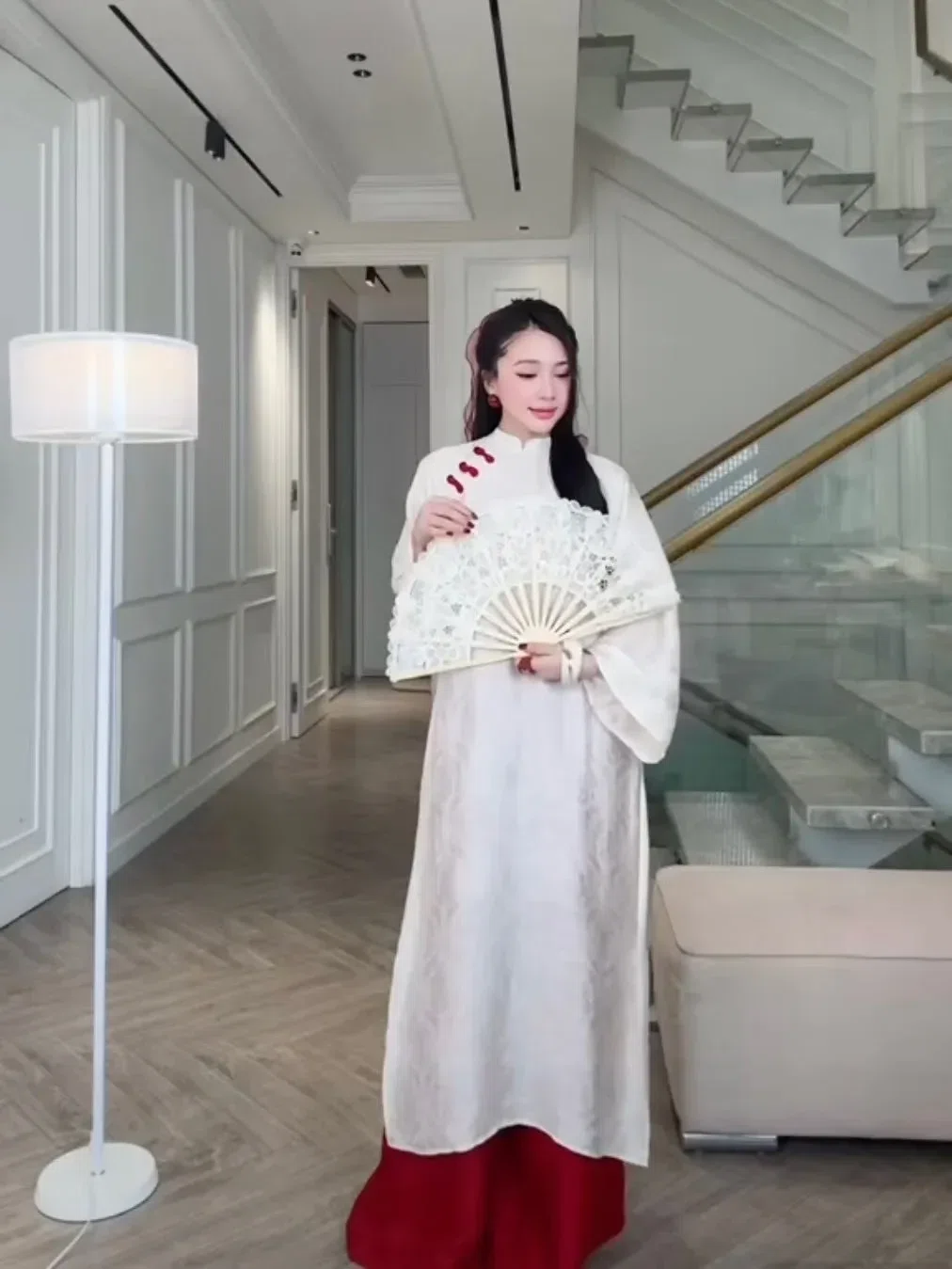 SET ÁO DÀI CÚC ĐỎ PHỐI QUẦN ĐỎ 4