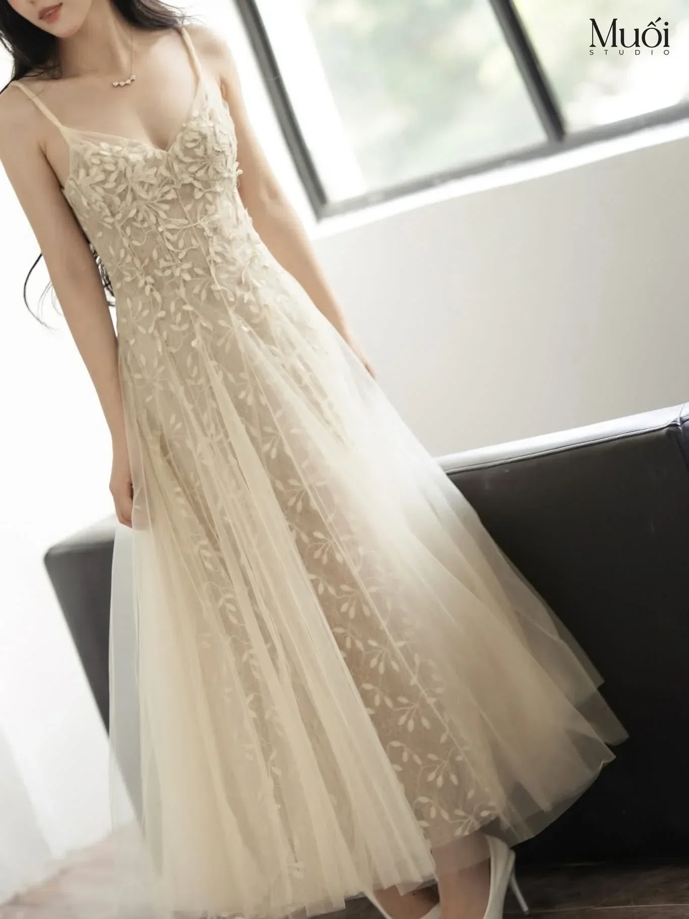Beige Lace Dress - size M 2