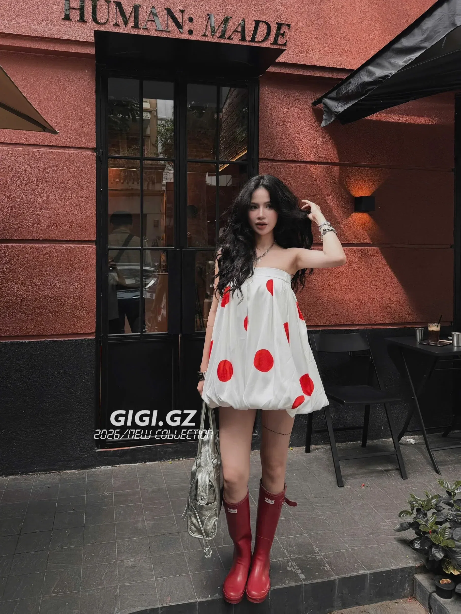 Giá thuê : lẻ áo 2