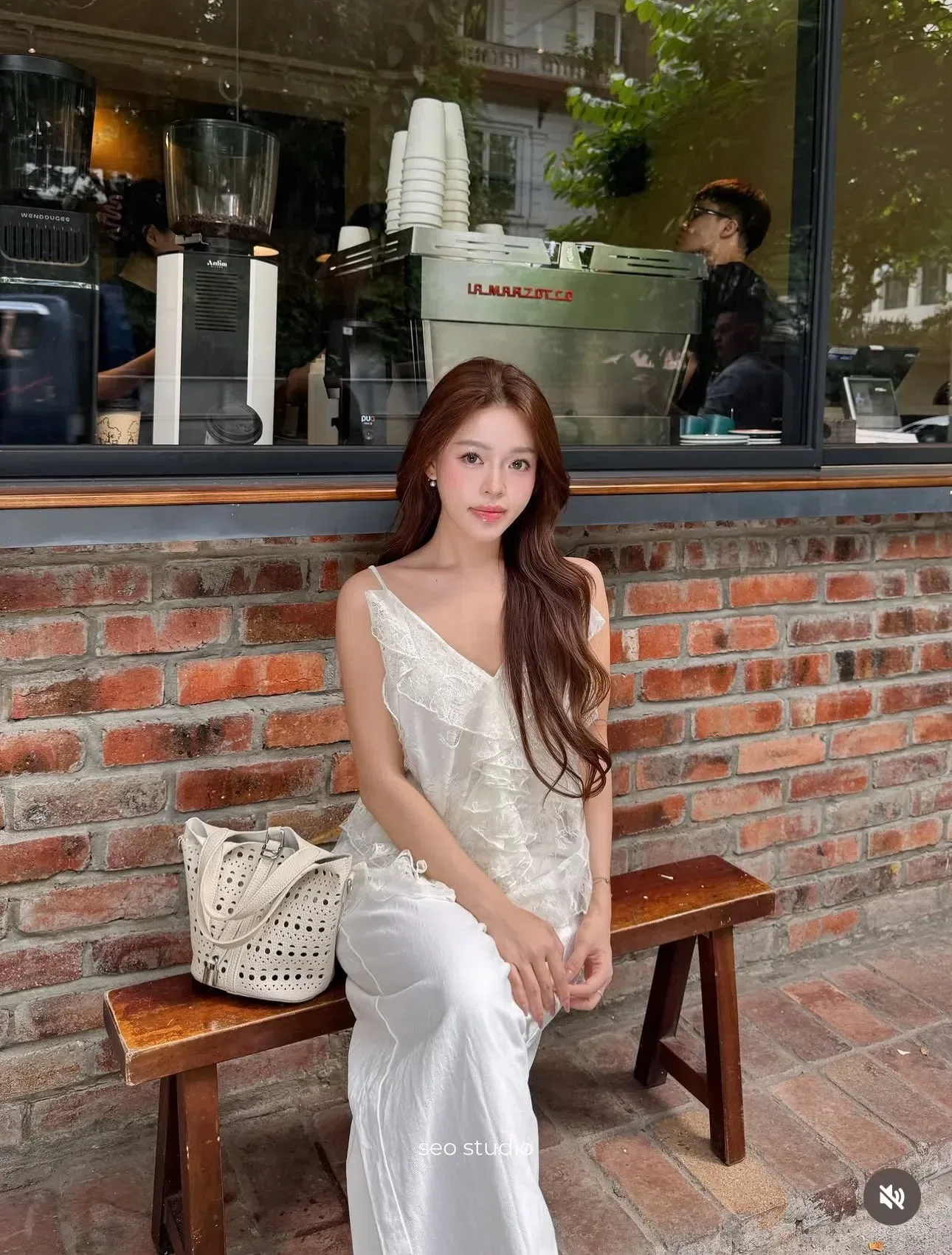 Jane Top | SEO studio 1