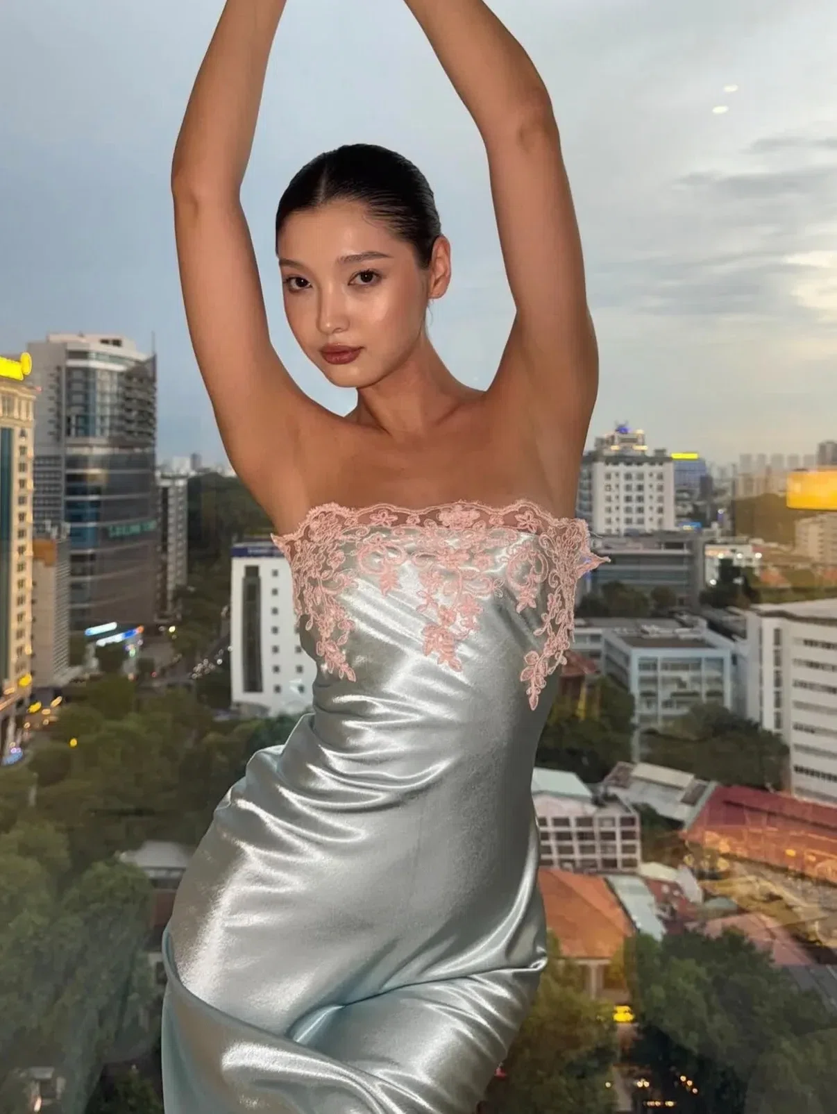 Cho thuê váy 𝙊𝙞𝙖 𝙎𝙩𝙪𝙙𝙞𝙤𝙨 14