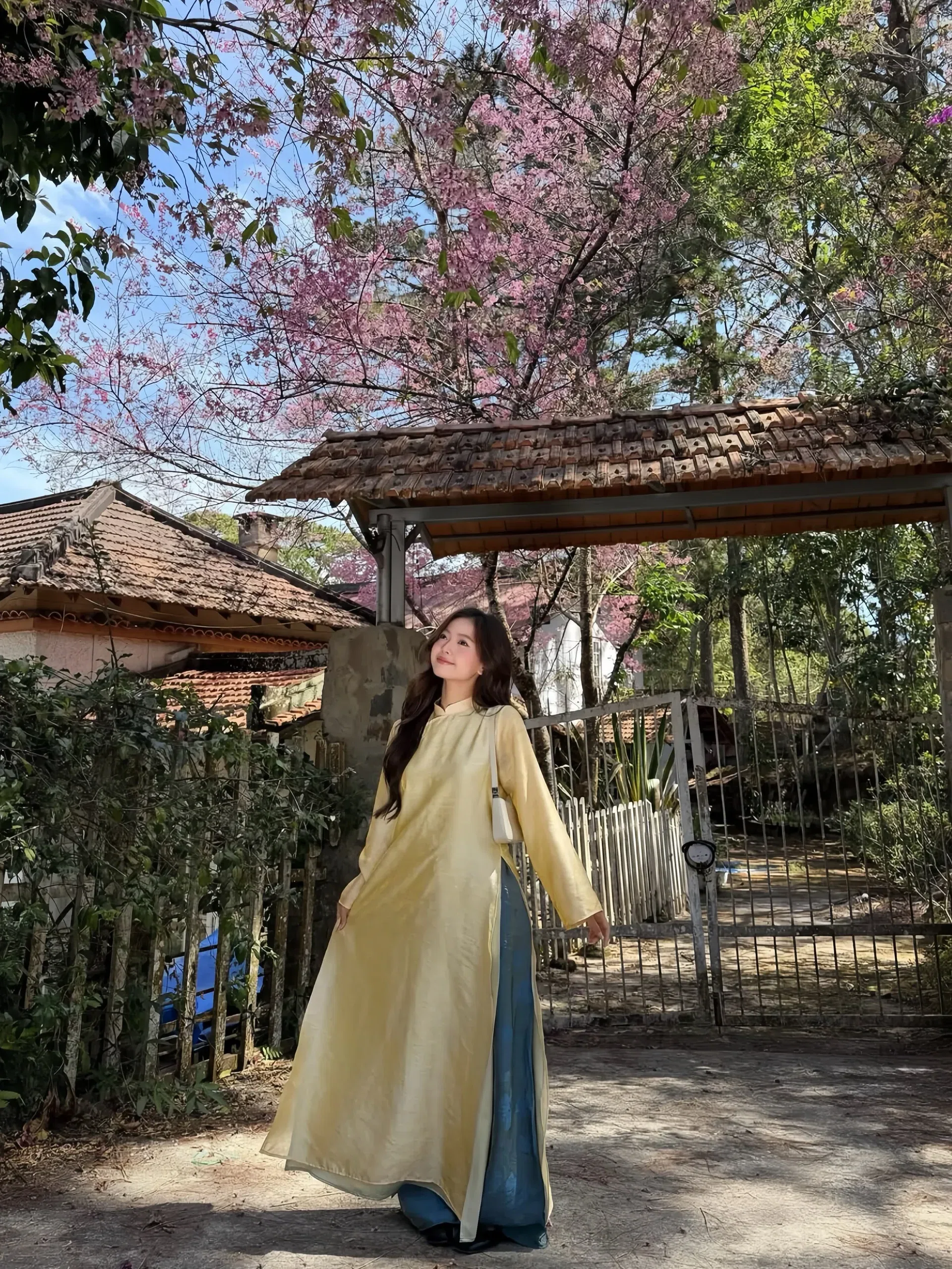 WEPRETTY ÁO DÀI TẰM size M màu Vàng bơ - xanh coban 3