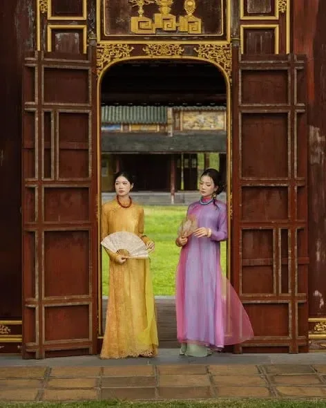 Lalin [CHỈ NHẬN ĐẶT ONLINE, KHÔNG THỬ] 4