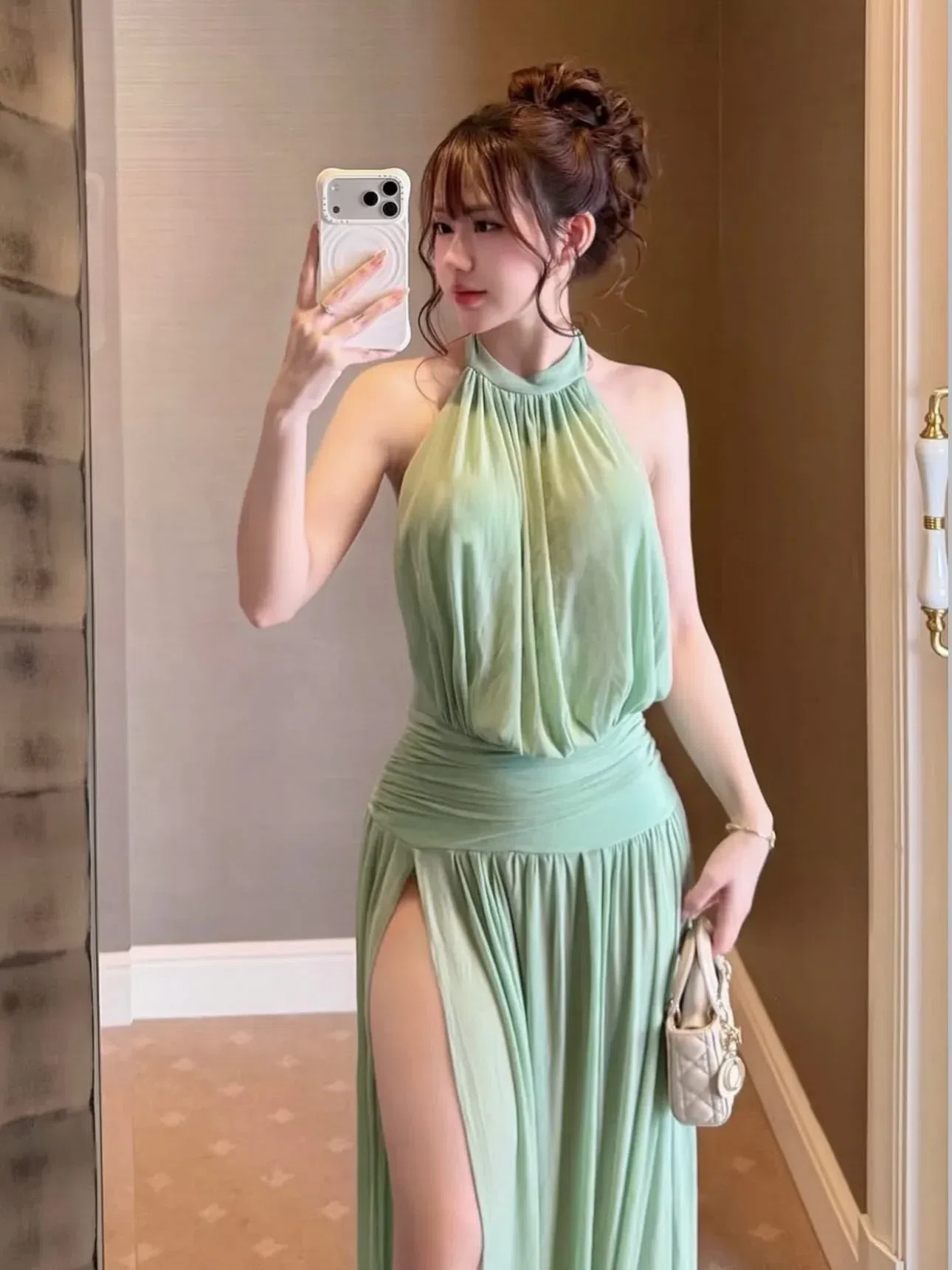 V597-598 Amoura Gown XANH & HỒNG 18