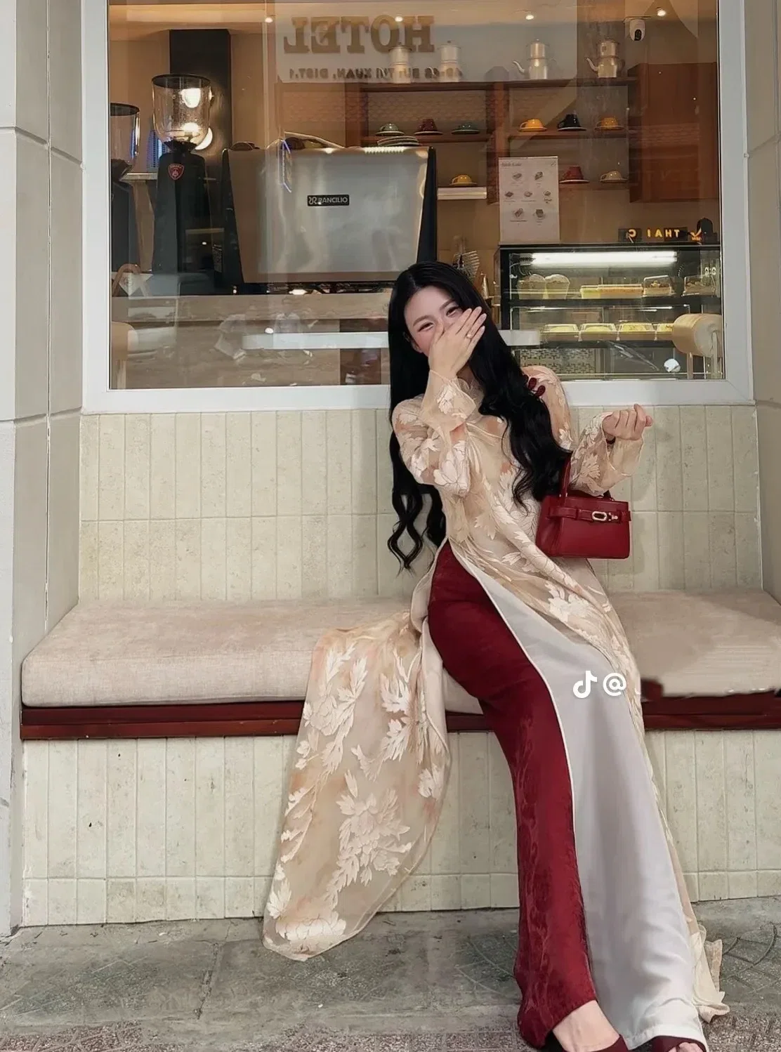 Tiệm áo dài tháng 9 2