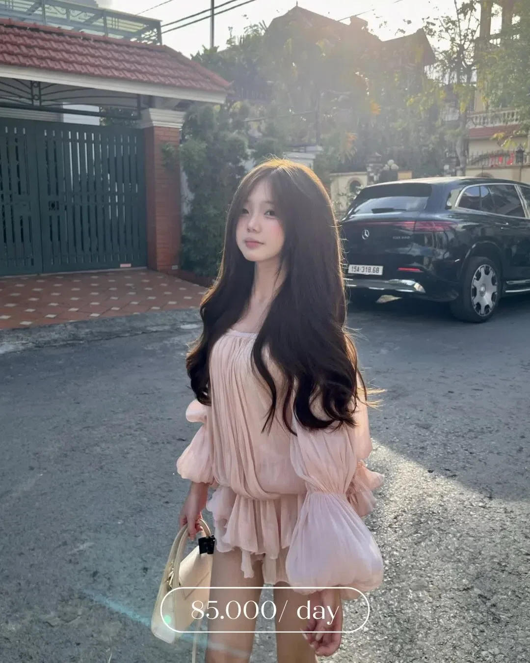 Đầm nhún tơ óng trễ vai 1
