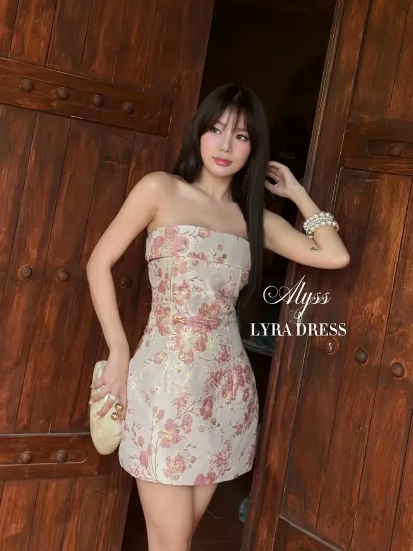 Váy gấm hồng Alyss 1