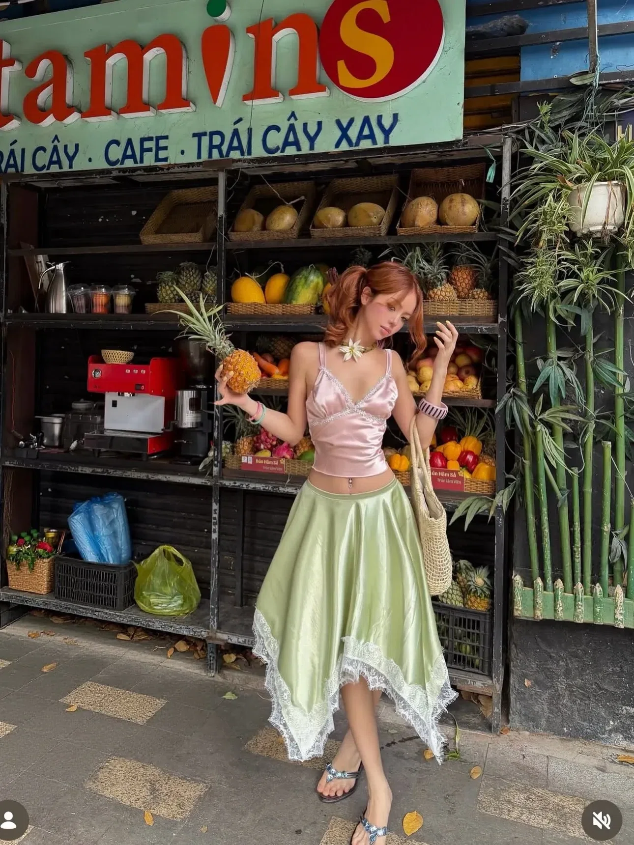 Đồ hè năm nay xinh lắm ạ💐🌷
__________________________
𝐌𝐚̂̃𝐮 𝐭𝐡𝐮𝐞̂: 𝟑𝟓 2