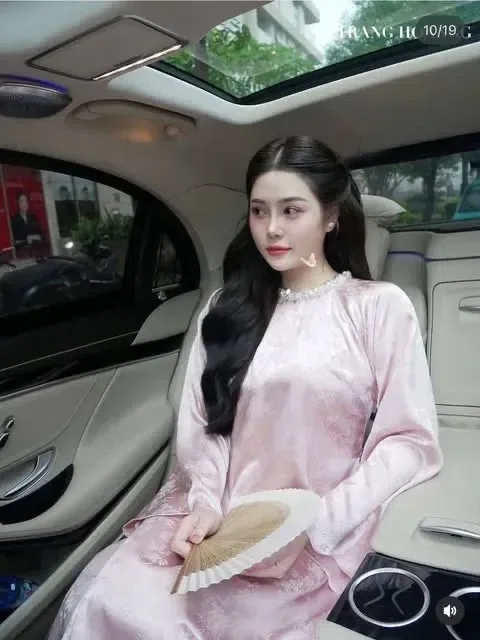 Outfit đi đám cưới bạn thân 4