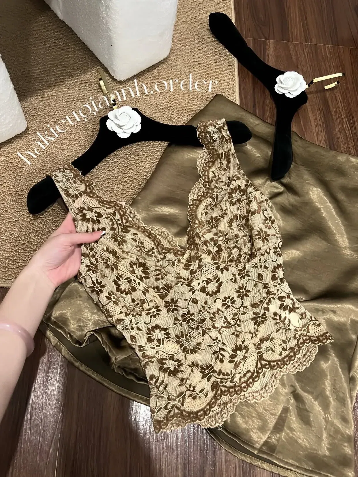 Áo váy lụa nâu 4