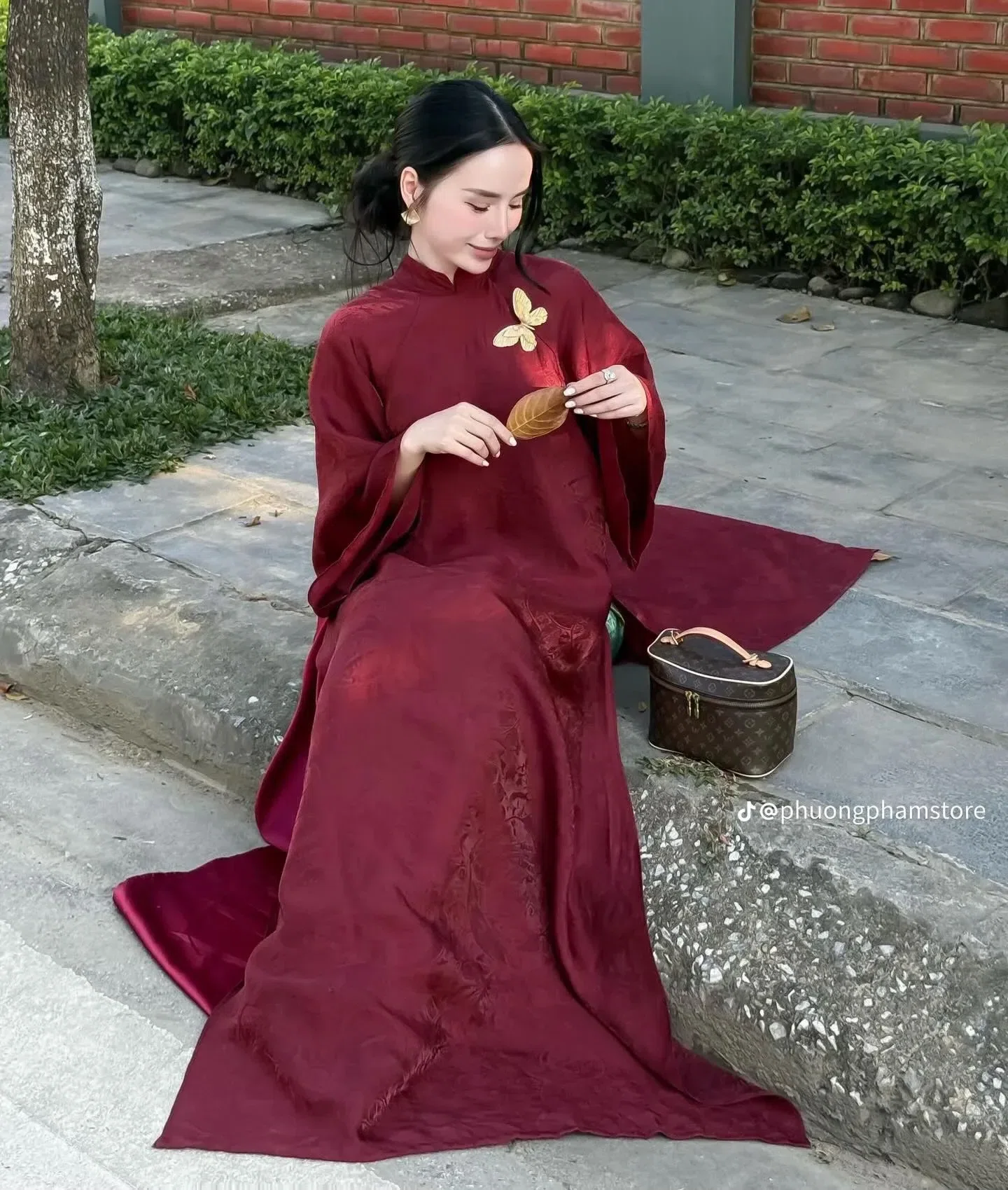 SET ÁO DÀI ĐỎ ĐÔ KÈM TAG BƯỚM 5