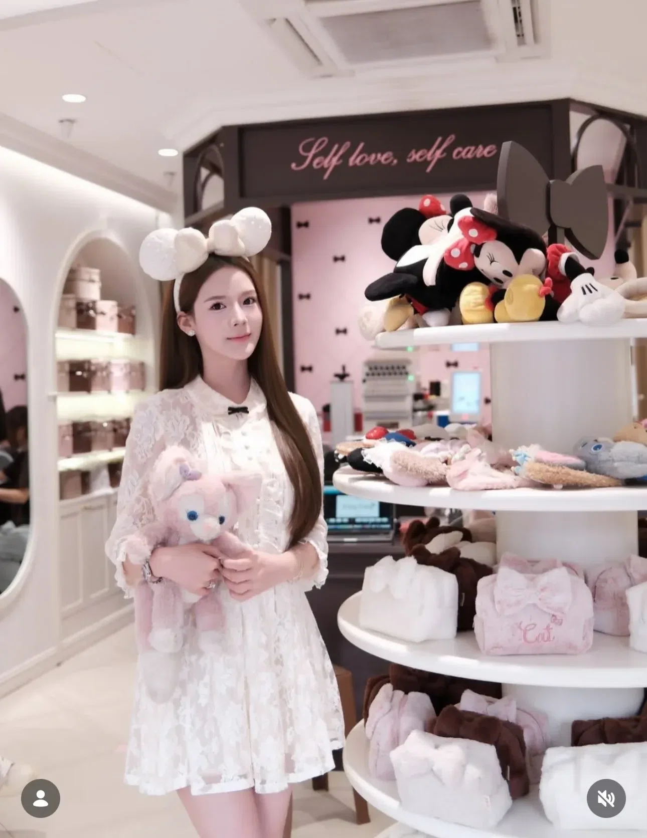 ZOE | JOIE DES ROSES 1