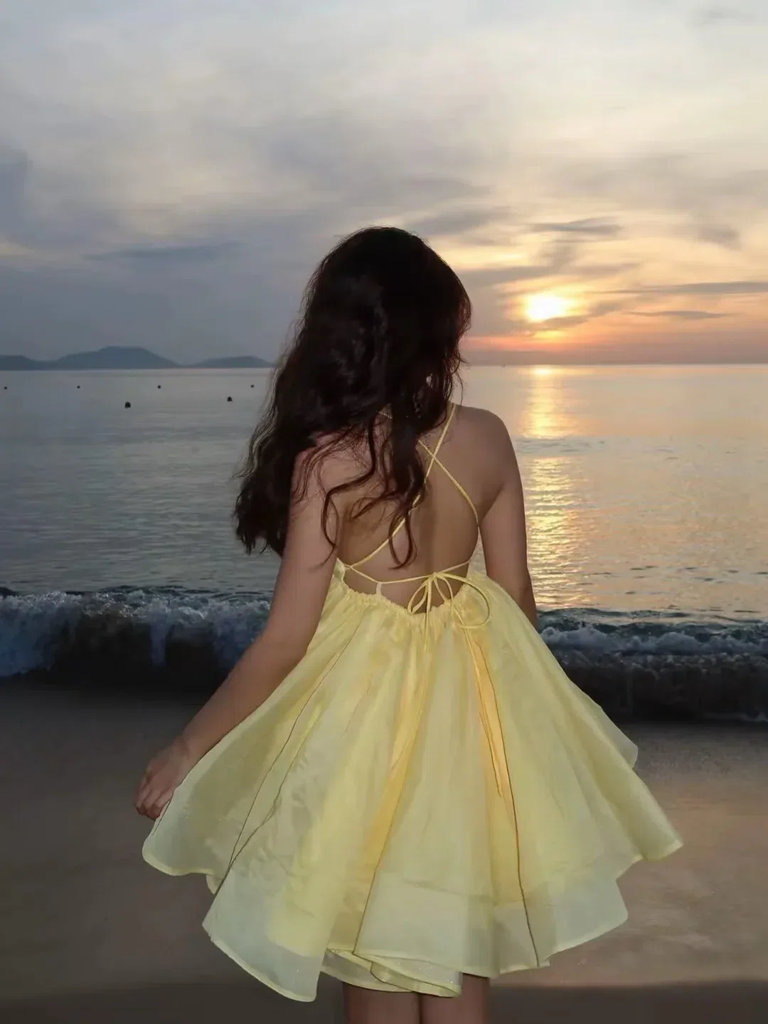 August - Cho thuê đồ thiết kế 2