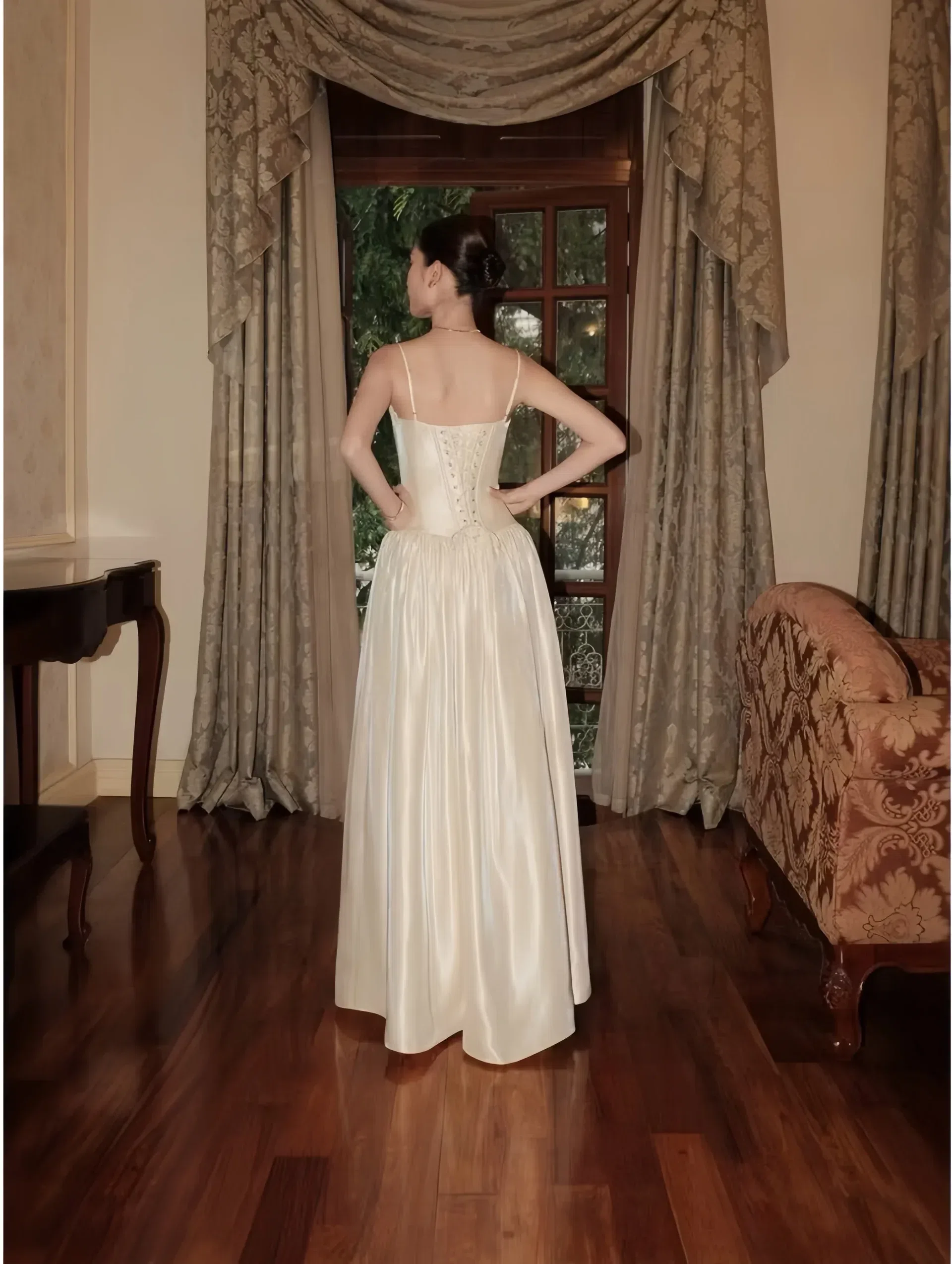 Rubies Dress & Photo 3