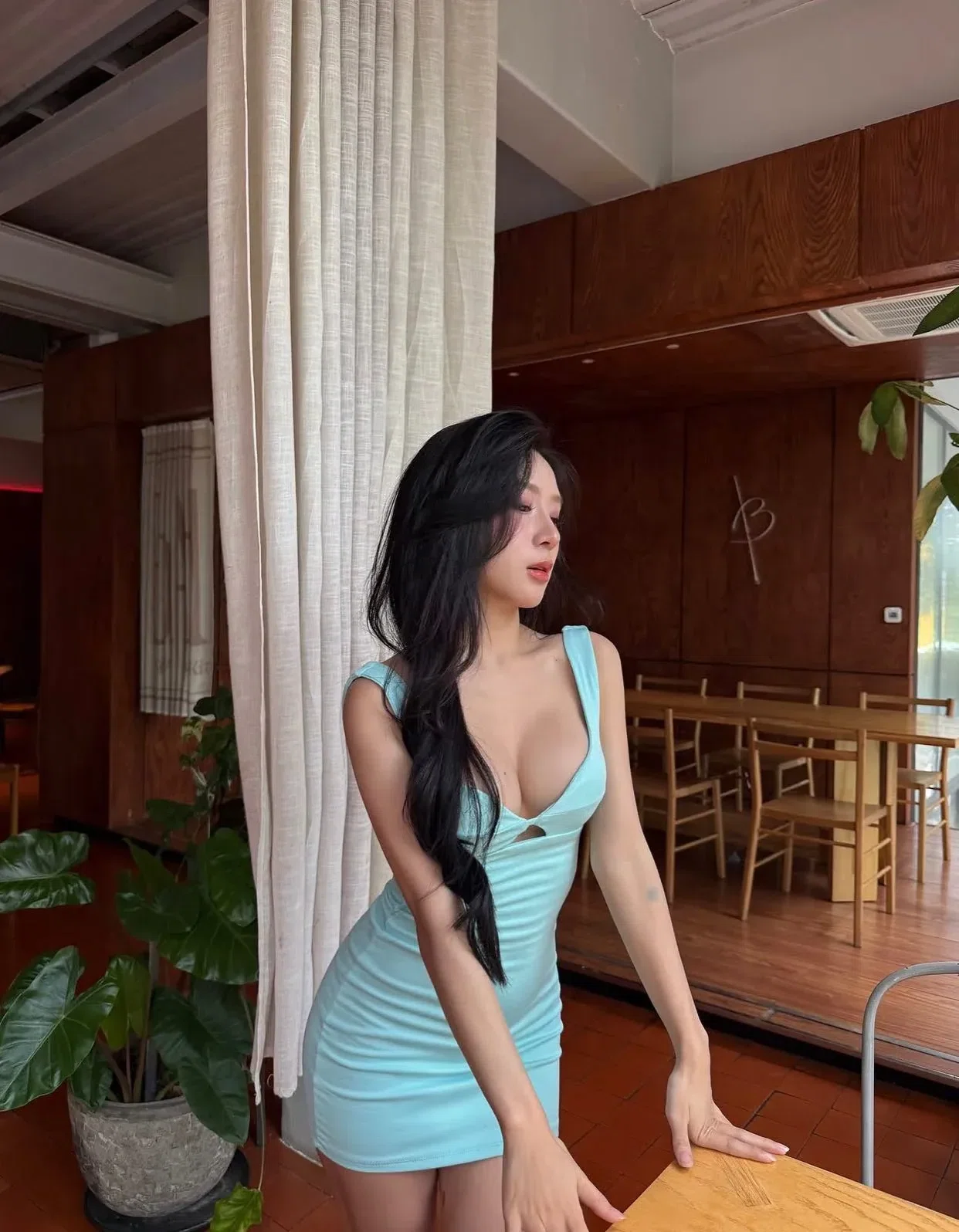 ĐẦM XANH NGẮN TIFFANY 3