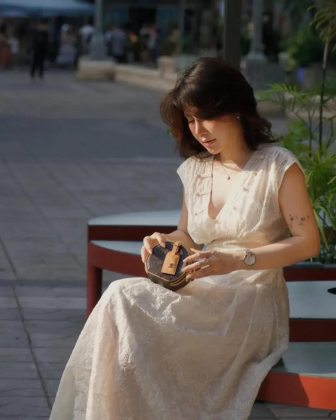 Đầm Thi nhà Feng.atelier tiệm sẵn màu xanh lá + be + đen cực xinhh ạ 11
