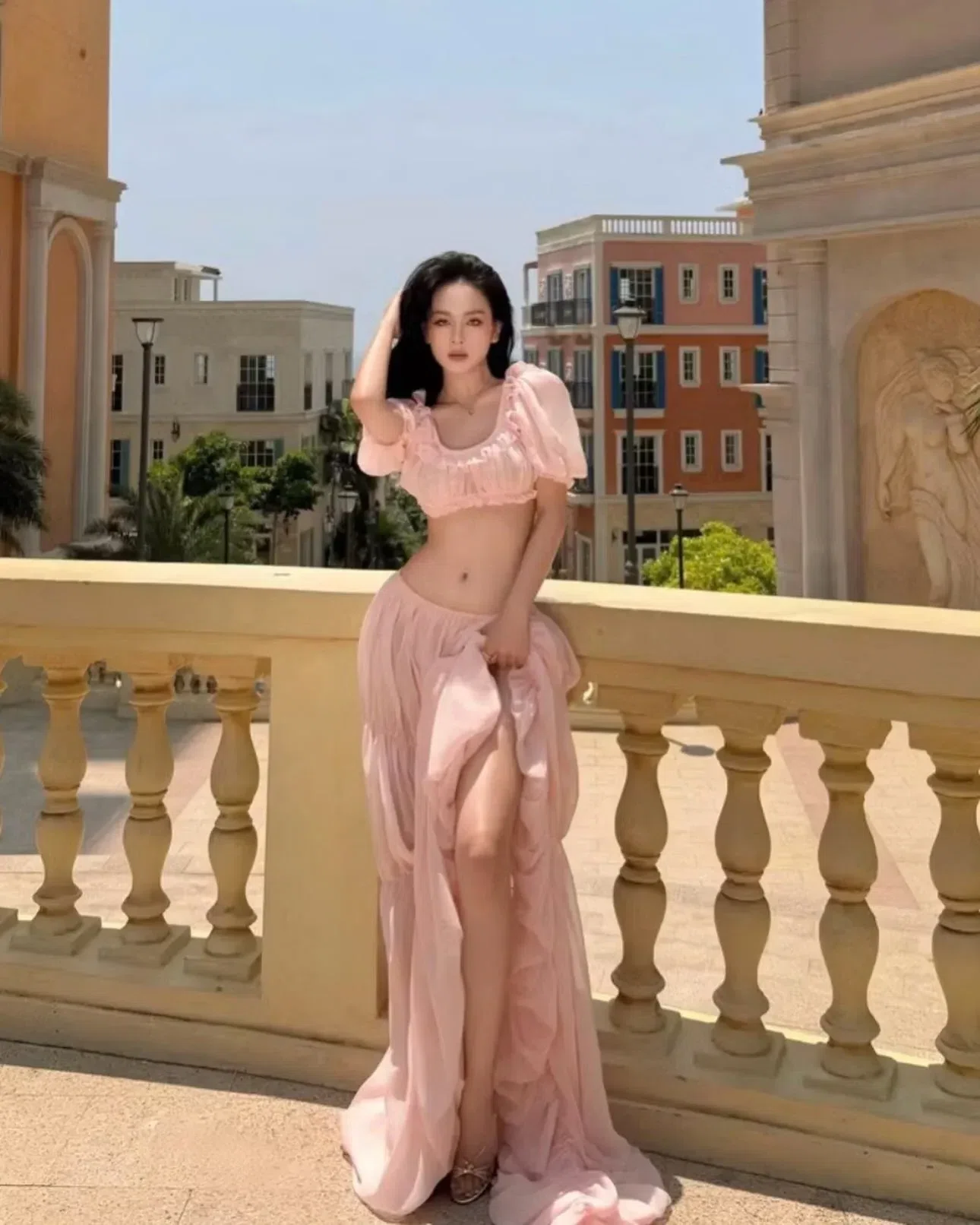 Đồ hè năm nay xinh lắm ạ💐🌷
__________________________
𝐌𝐚̂̃𝐮 𝐭𝐡𝐮𝐞̂: 𝟑𝟓 5
