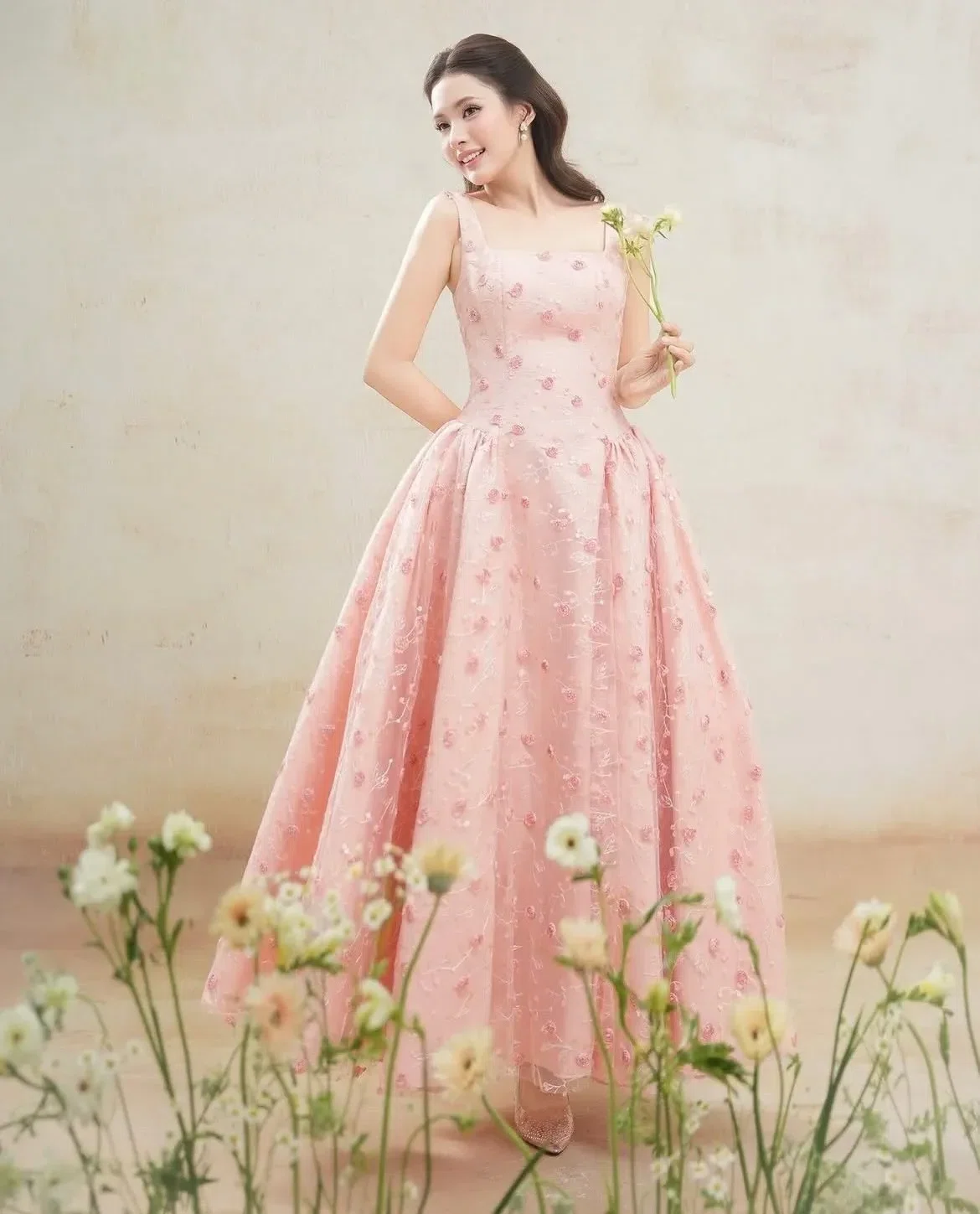 tiela.offical S M 4