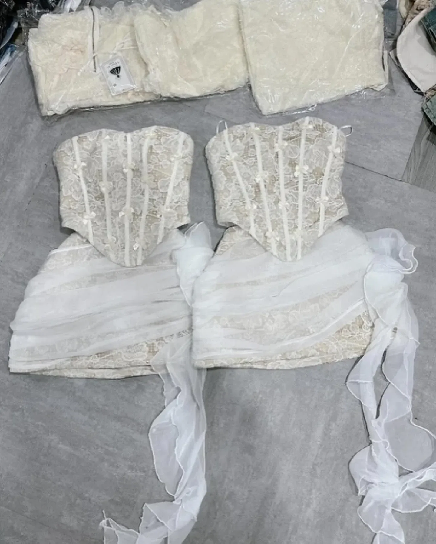 Đầm thiết kế ren đi tiệc chân váy phối tà Size S 3