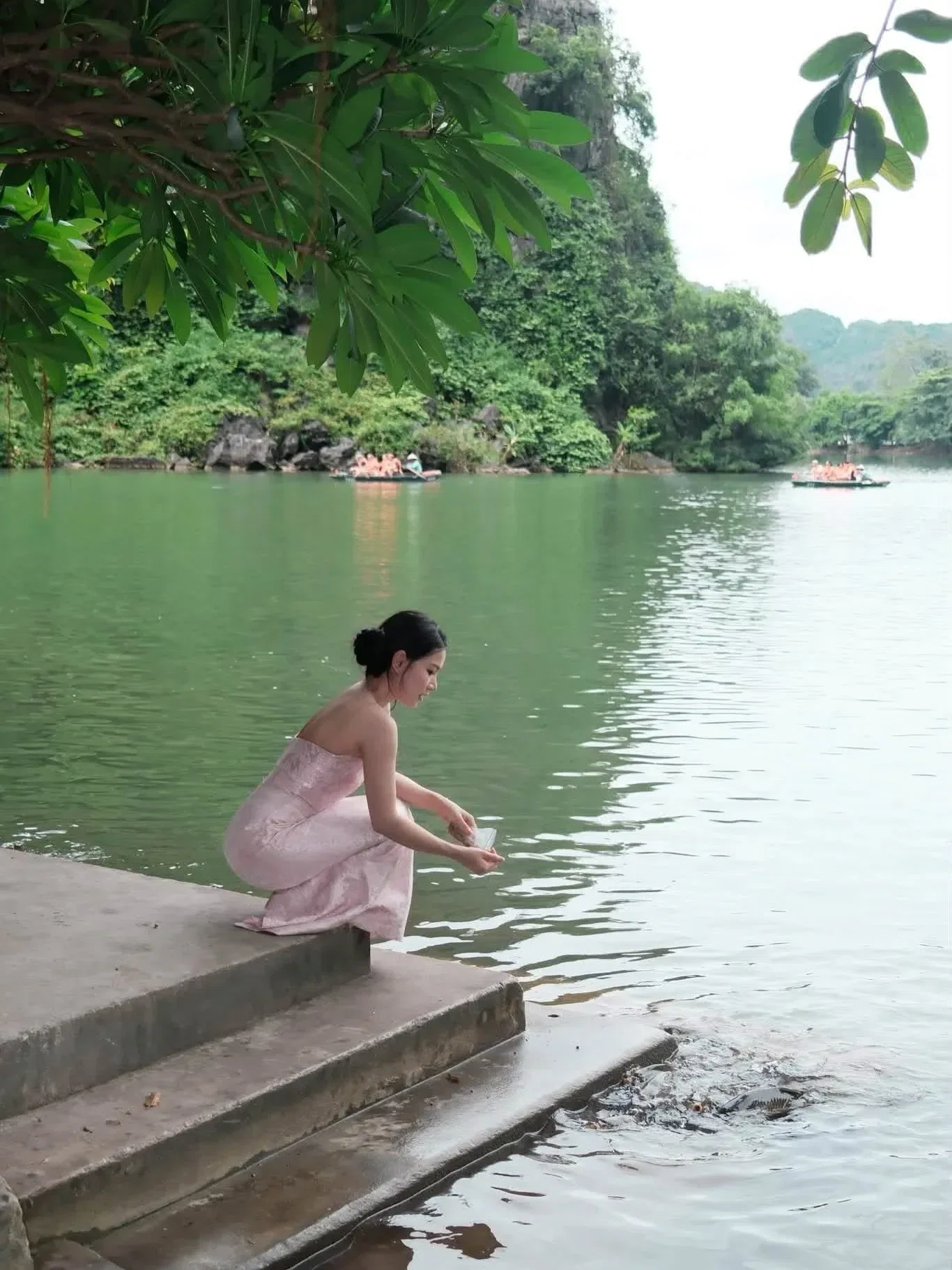 V477 Đầm gấp Kim Hoa Lille 4