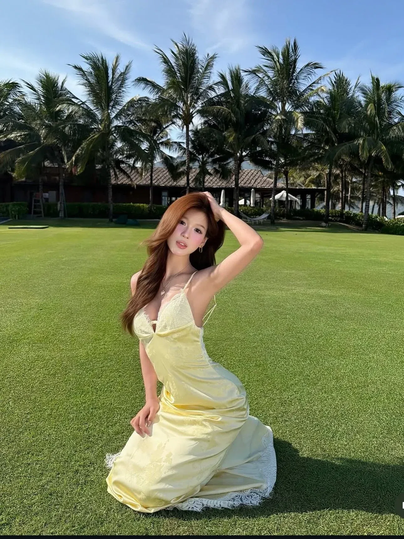 Đồ hè năm nay xinh lắm ạ💐🌷
__________________________
𝐌𝐚̂̃𝐮 𝐭𝐡𝐮𝐞̂: 𝟑𝟓 2