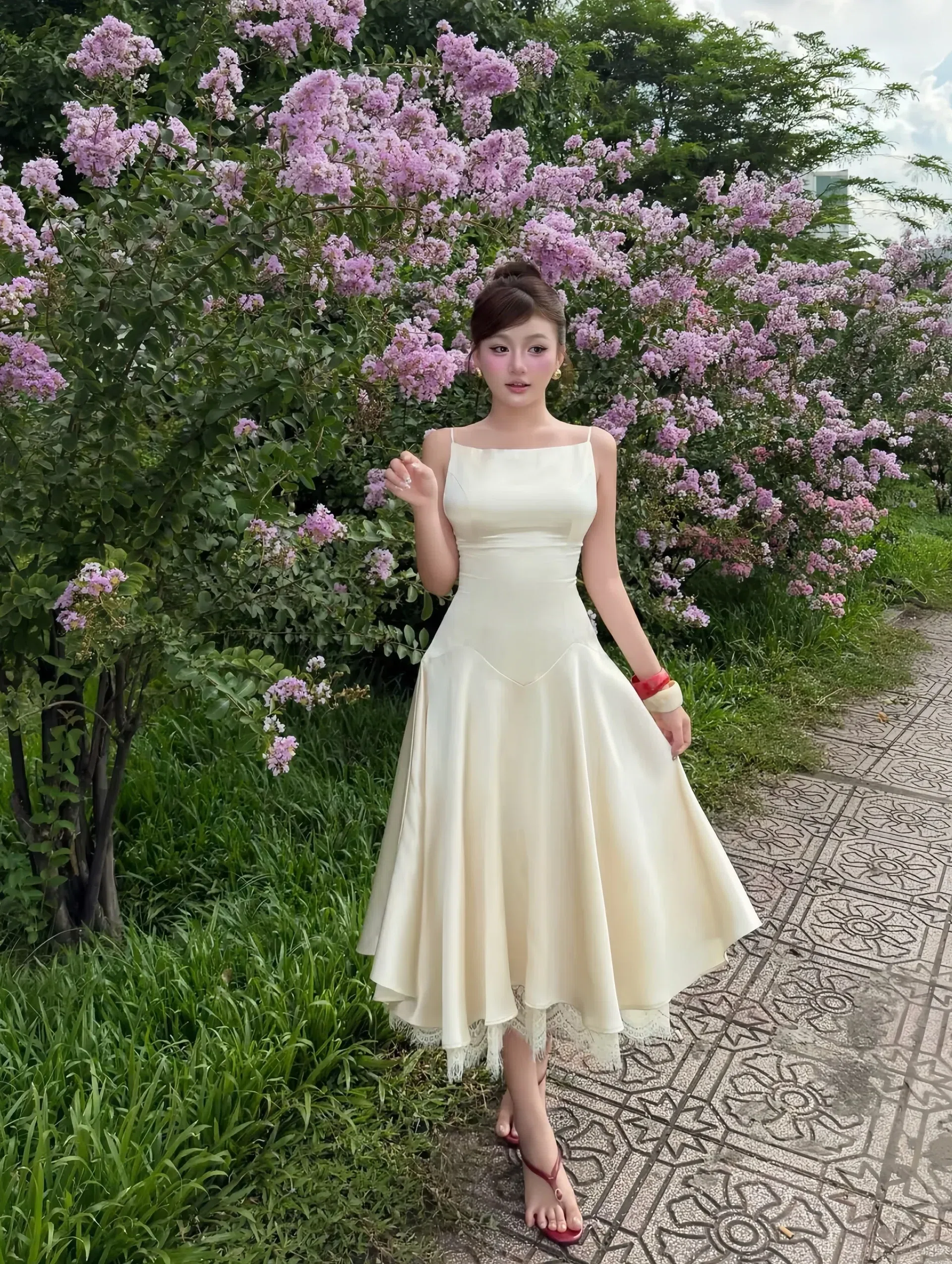 Đầm lụa 2 dây Eira blanc 3