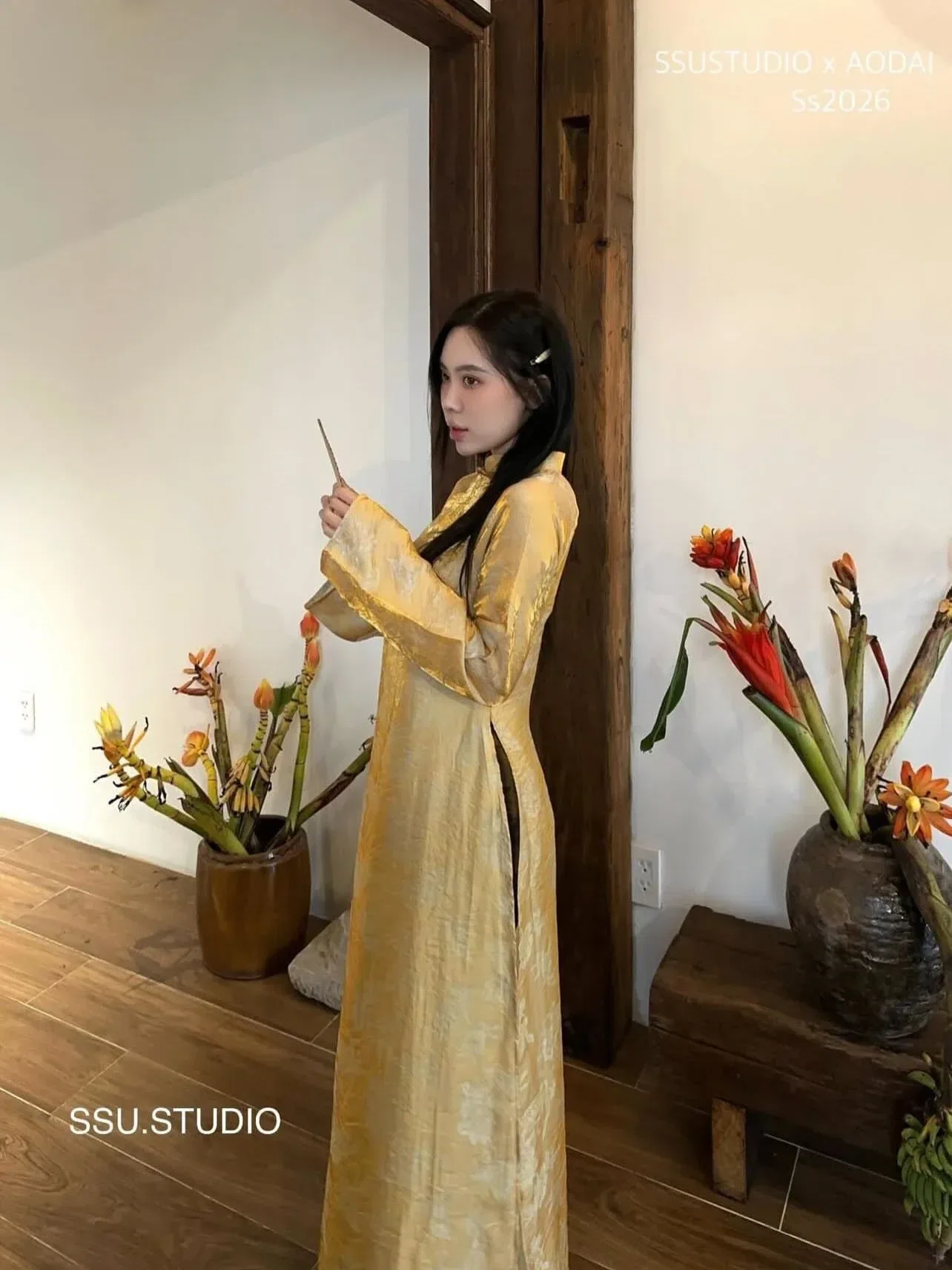Mẫu này xưởng báo về đợt cuối không về thêm nữa, mai e lấy sẵn về cho các c. Số lượng ít các c nào lấy báo e na 650k/full set, chất đẹp khỏi bàn rùi ạ, màu này nó keo mà mê lắm các chị. 2