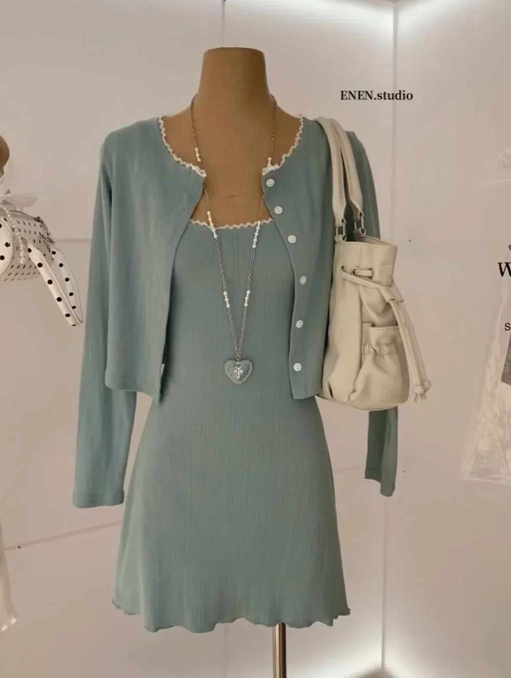 SIZE S~V664 Set Xanh kèm choàng ENEN 10
