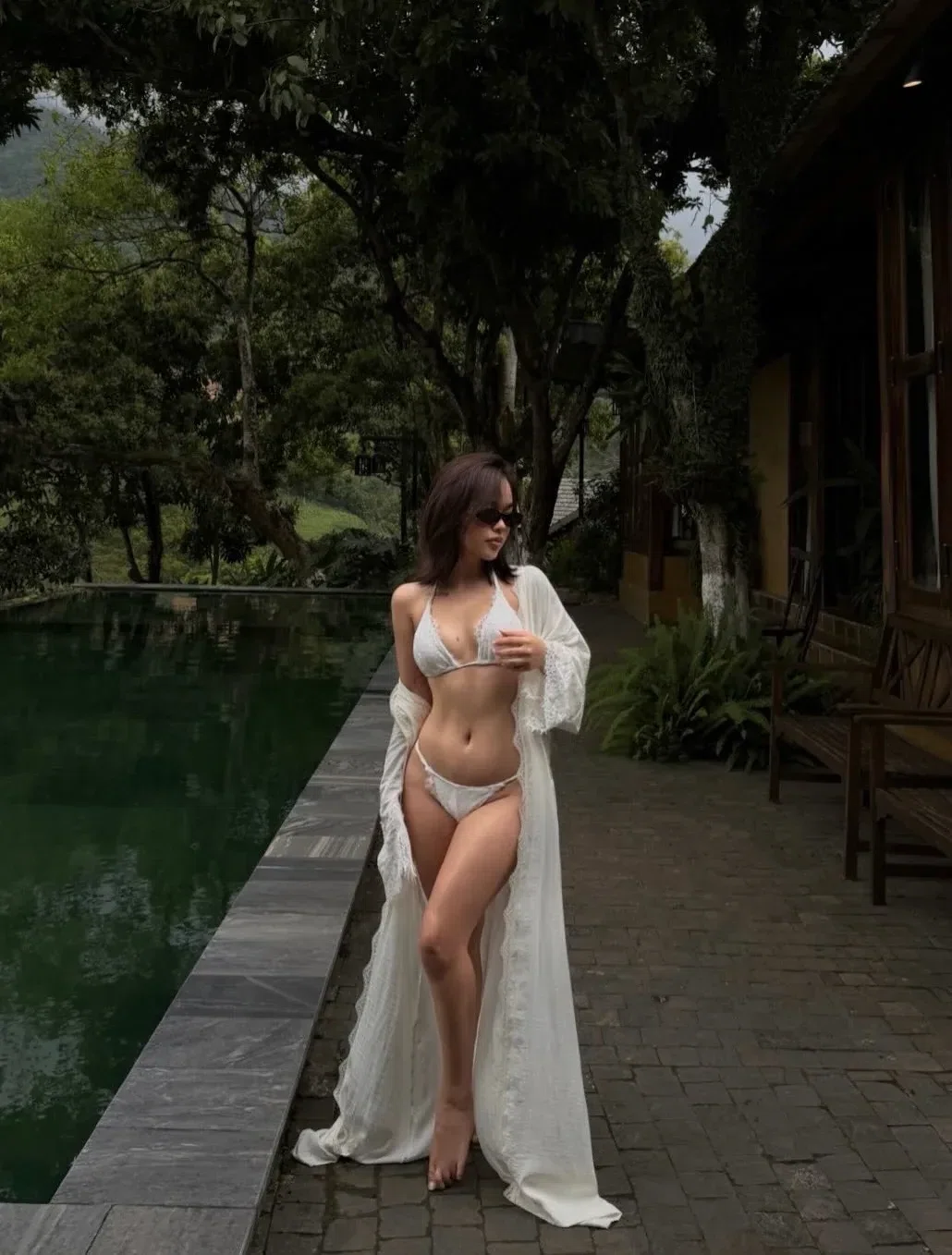 cho thuê áo choàng 𝐌𝐨𝐨𝐝.𝐞𝐦𝐨𝐝𝐞 - freesize 9