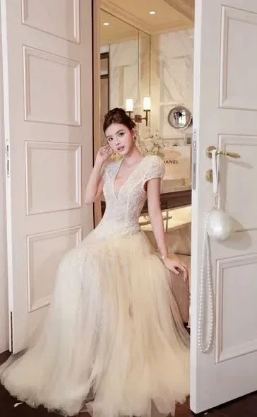 Roselia Dress Rental 1
