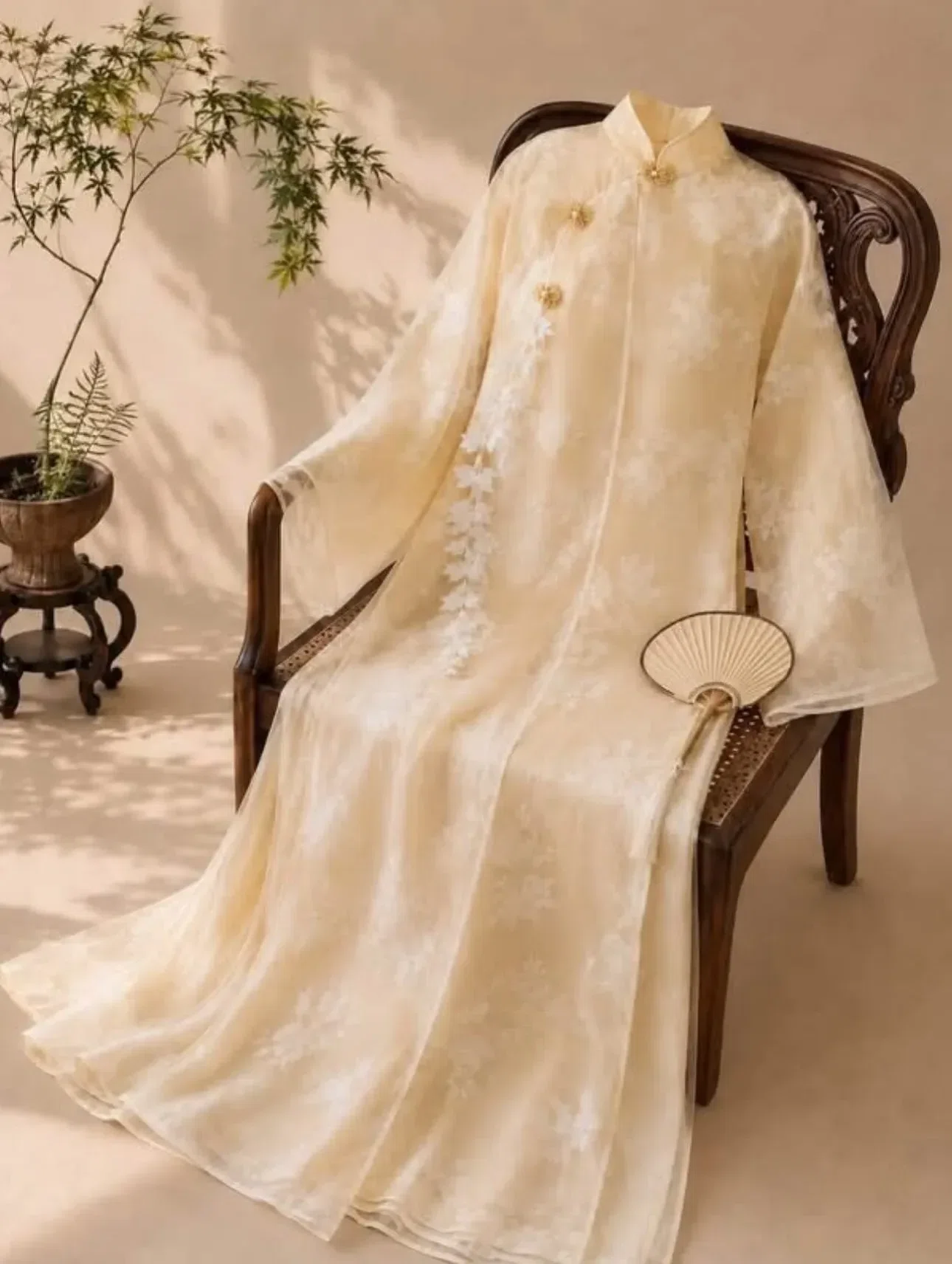 LINN DESIGN | Áo dài Mạc Uyển 2