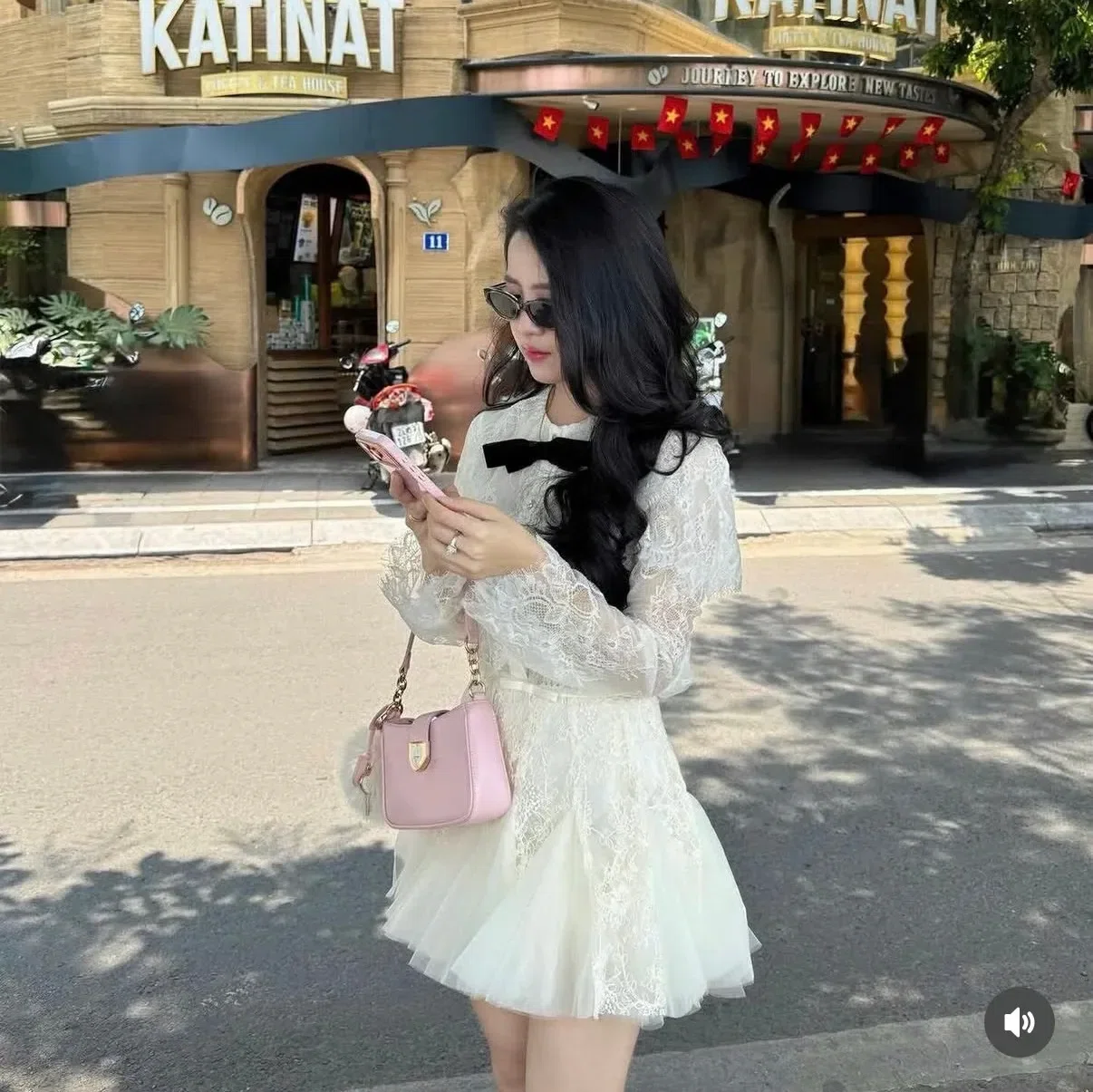 Váy ngắn cho các nàng đi cafe, đi chơi 11