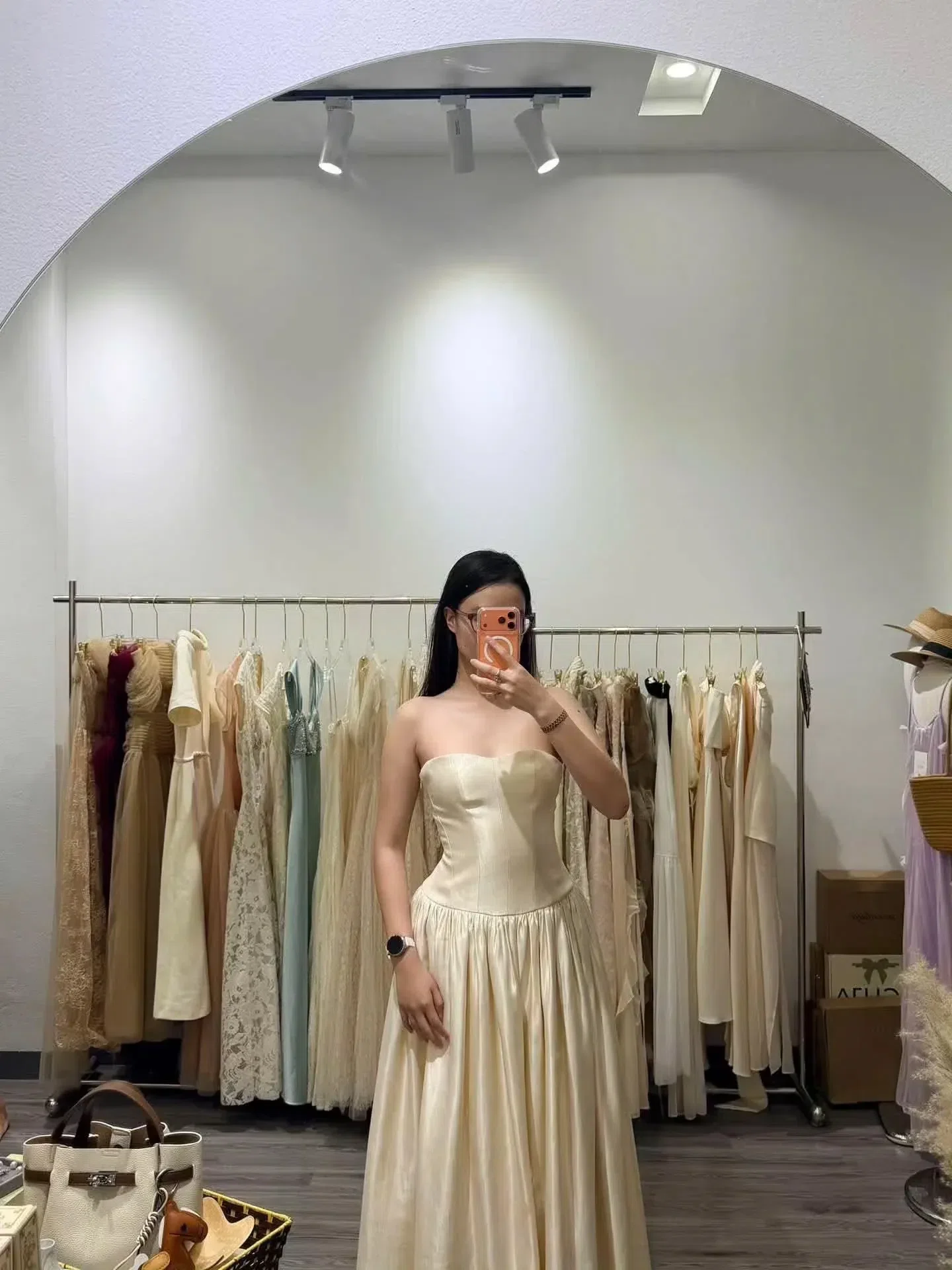 BRAND RUBIES - mùa prom tới. 3