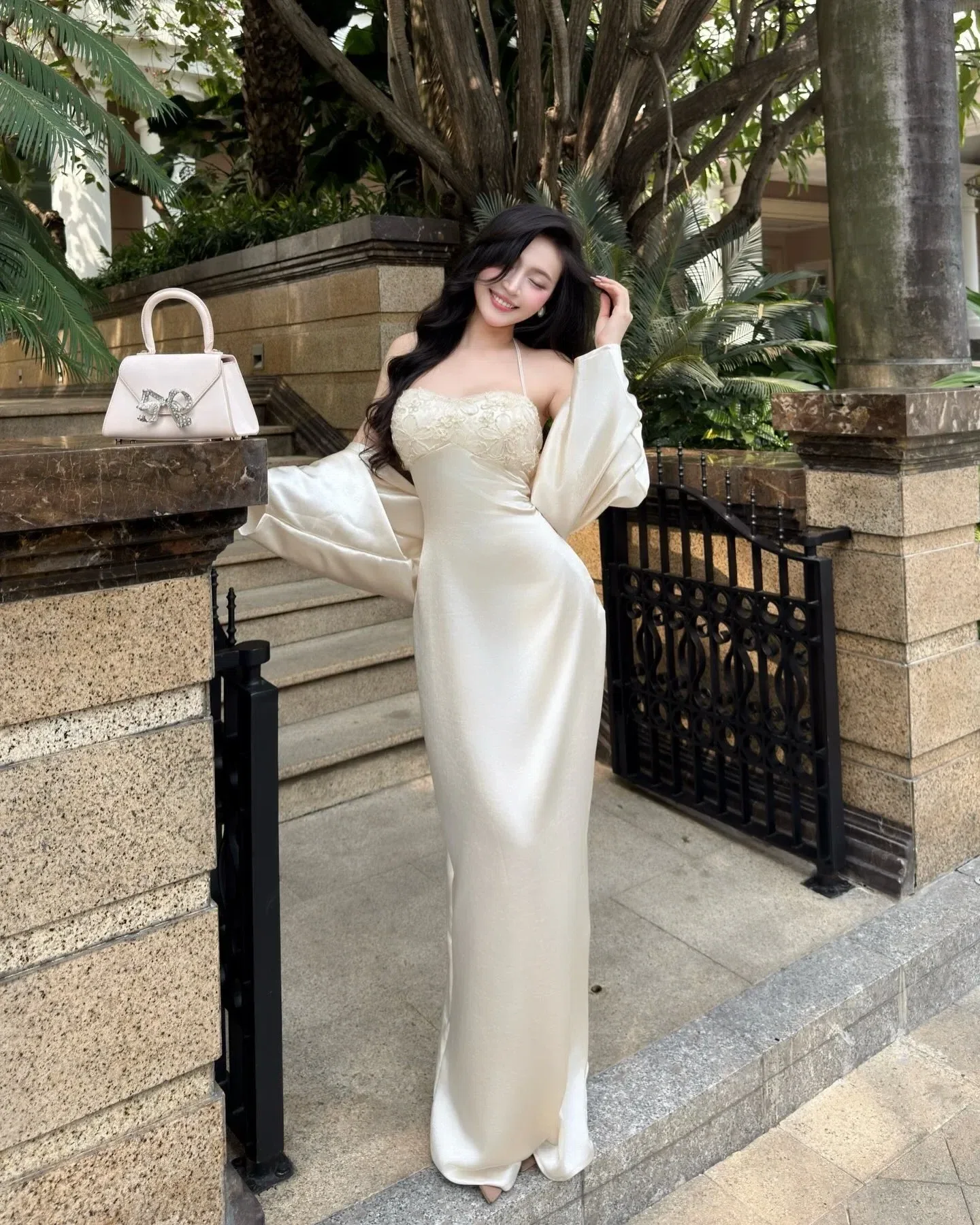 Đồ hè năm nay xinh lắm ạ💐🌷
__________________________
𝐌𝐚̂̃𝐮 𝐭𝐡𝐮𝐞̂: 𝟑𝟓 1