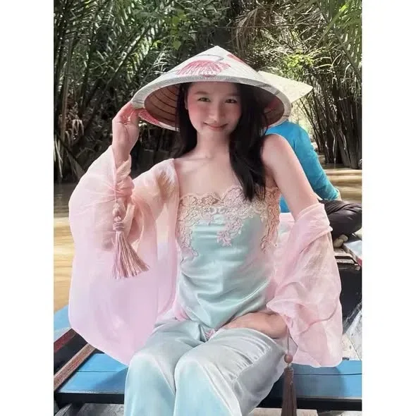 Manoli Outfit (kèm choàng) 1