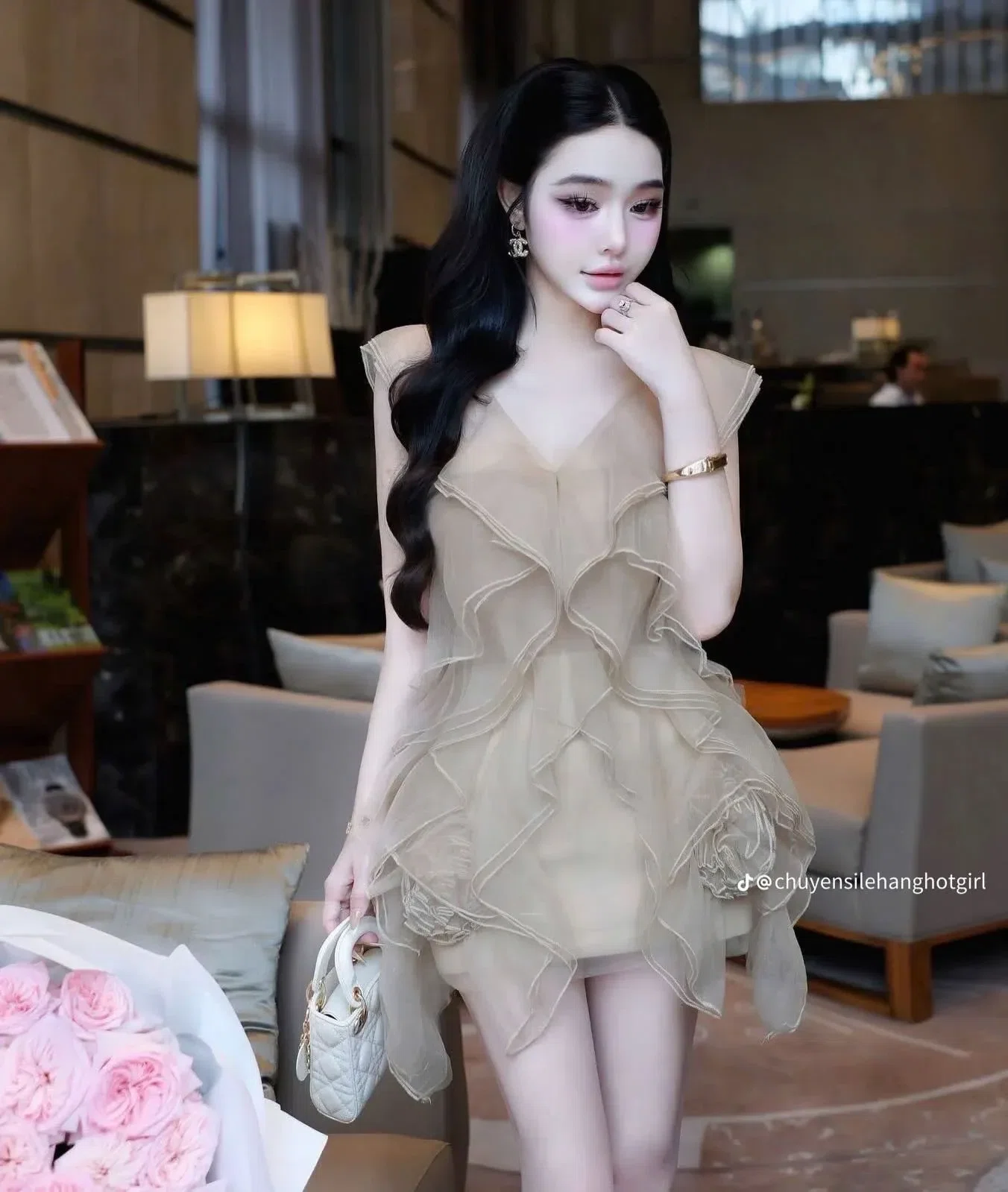 VÁY BÈO HOA NÂU NUDE 5