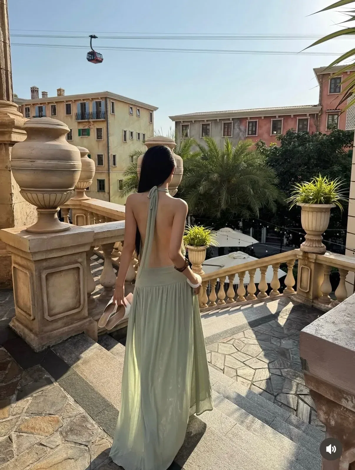 Amoura Dress - size M co giãn fit M, L (màu xanh lá) 4