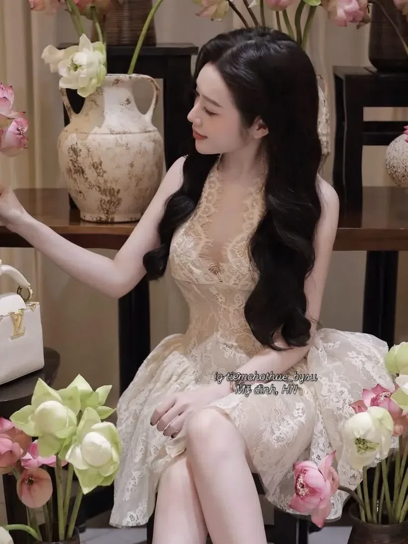 V624 Đầm yếm ren nhún CHOUCHOU 5