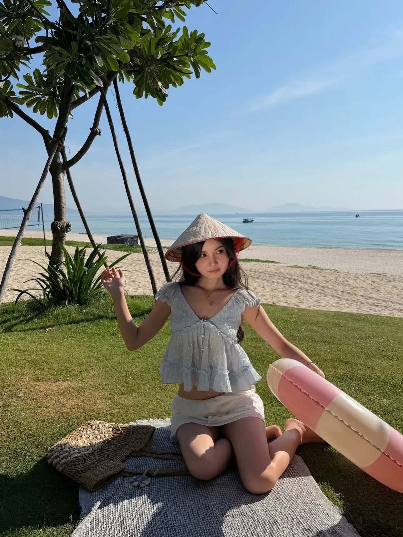 Đồ hè năm nay xinh lắm ạ💐🌷
__________________________
𝐌𝐚̂̃𝐮 𝐭𝐡𝐮𝐞̂: 𝟑𝟓 1