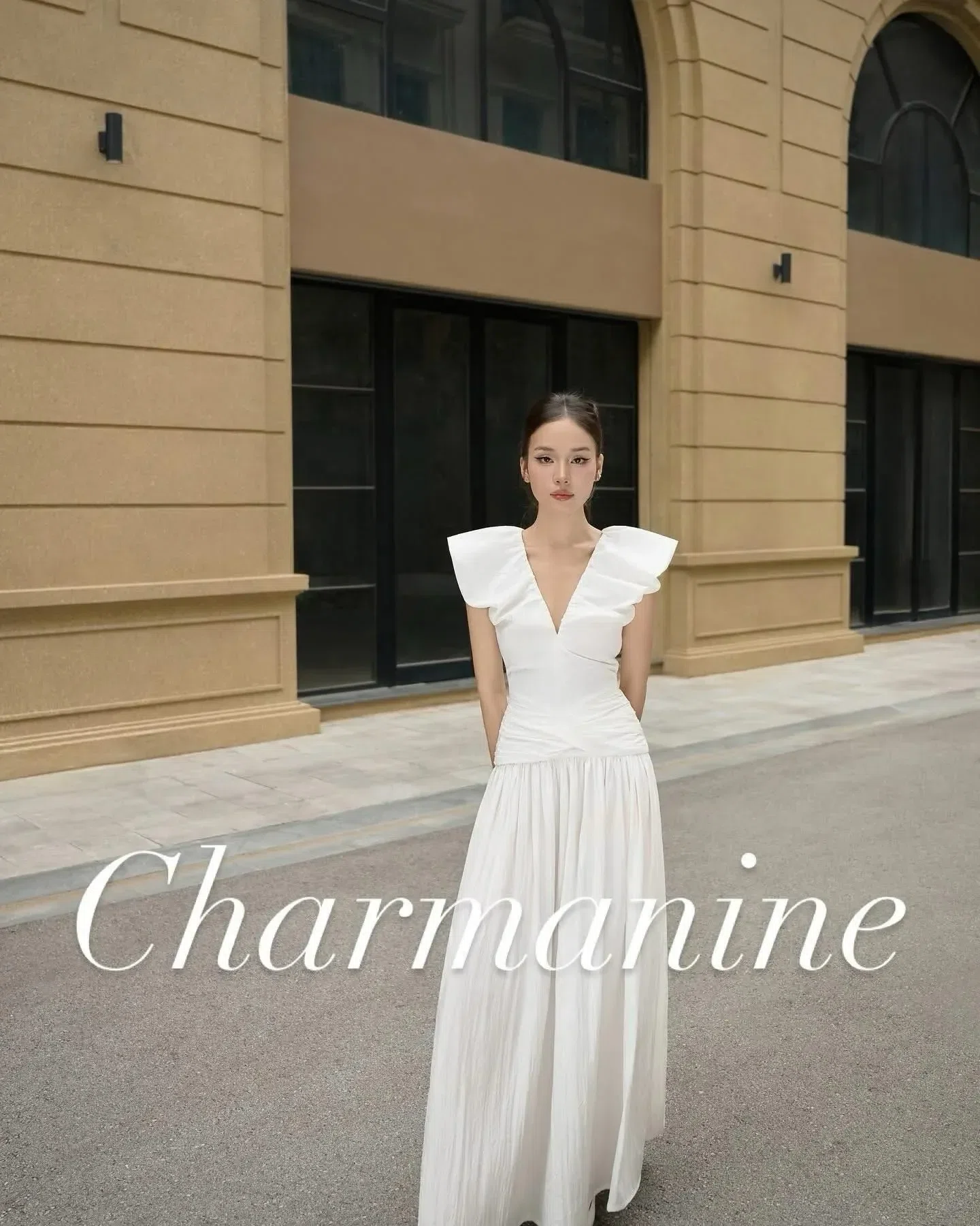 Charmanine váy Size M 1