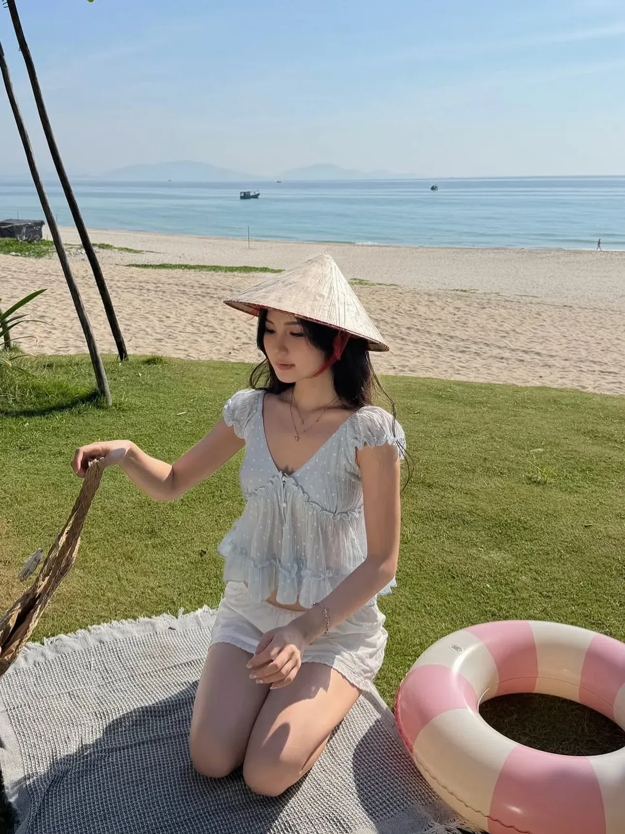 Đồ hè năm nay xinh lắm ạ💐🌷
__________________________
𝐌𝐚̂̃𝐮 𝐭𝐡𝐮𝐞̂: 𝟑𝟓 2