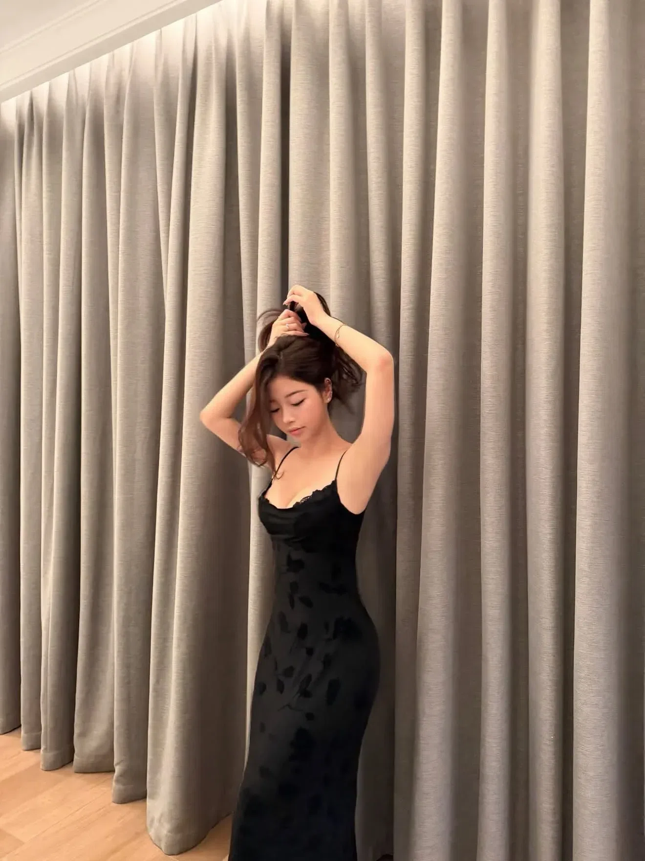 Cam kết váy chính hãng 2