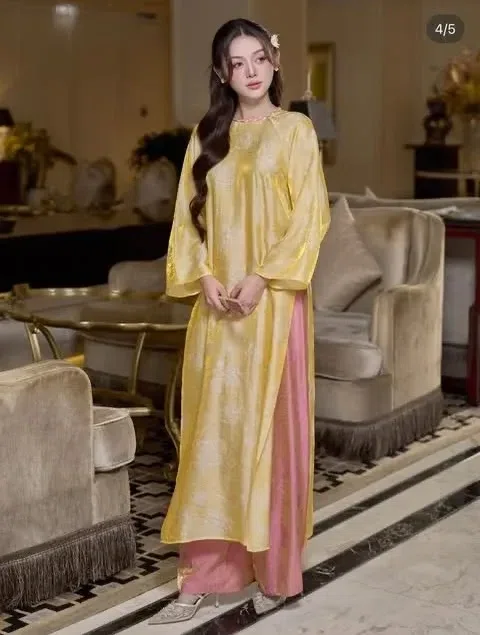 Em bé xinh nhà em đang hót hòn họt đậy ạa. Mặc lên vibe mợ chảnh sang hết nấc, mà dịu dịu xinh iu lắm 4