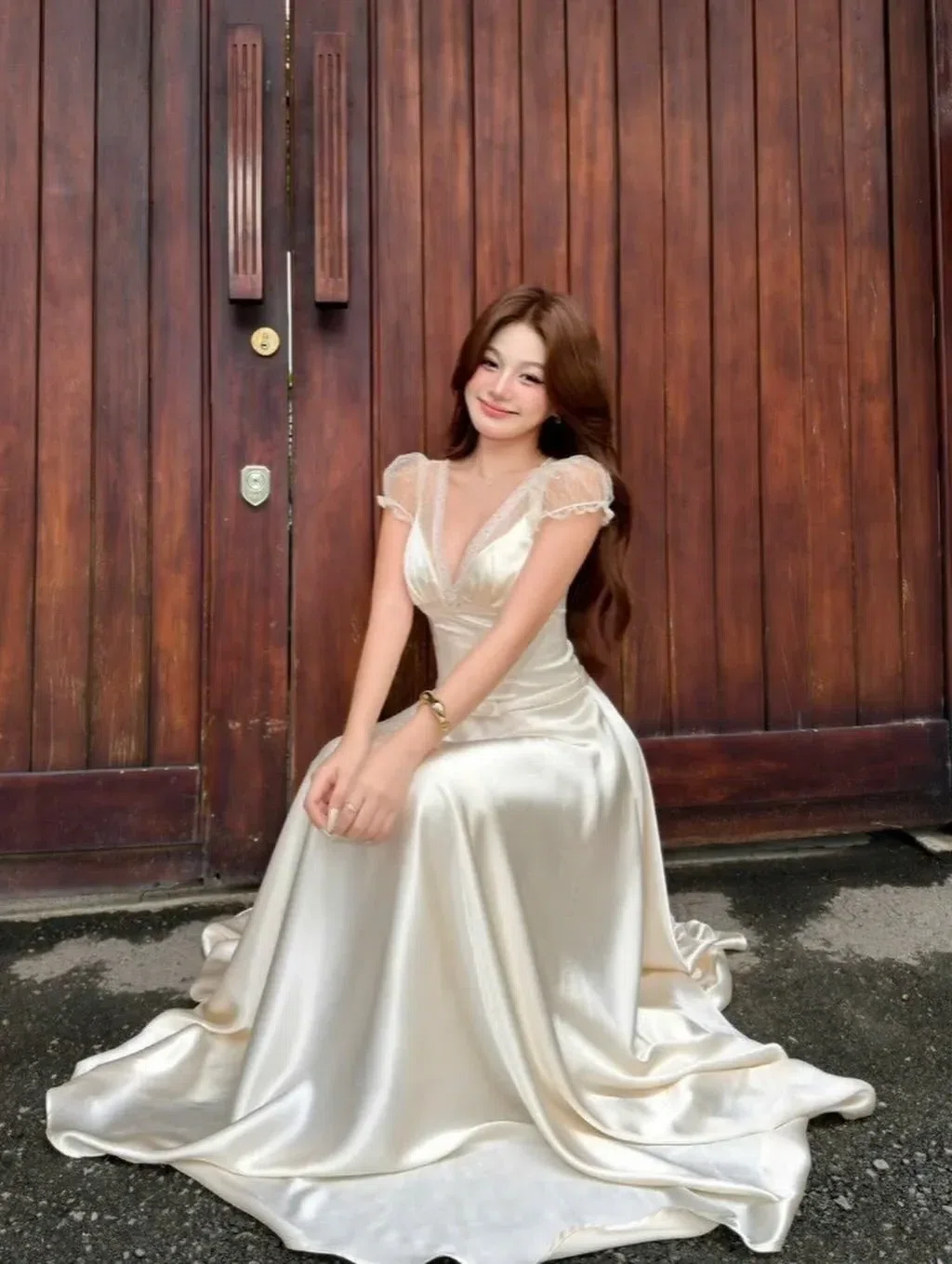 Váy lụa phối ren 2