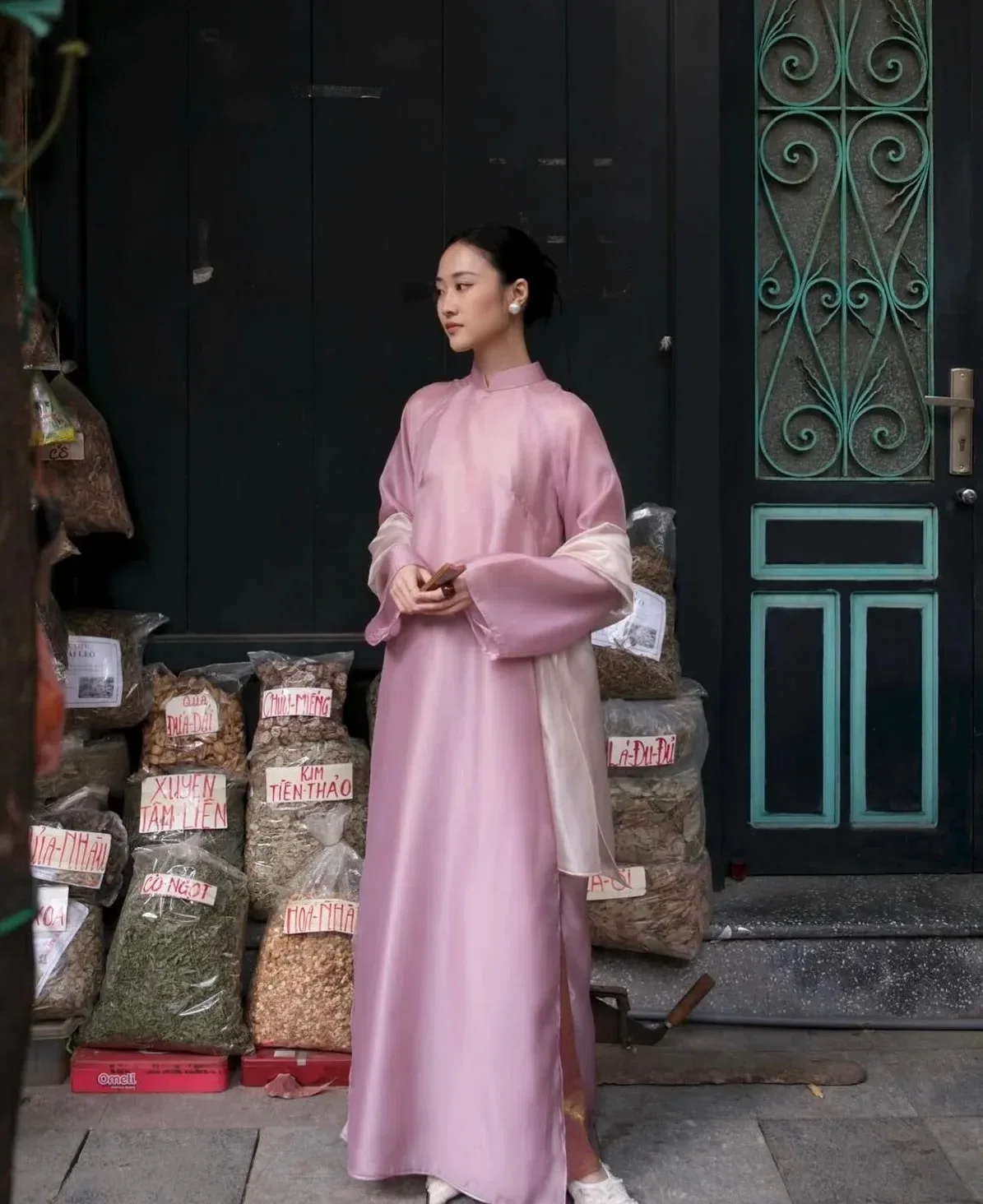 Áo dài Hồng Sa - size L fit M, L 8