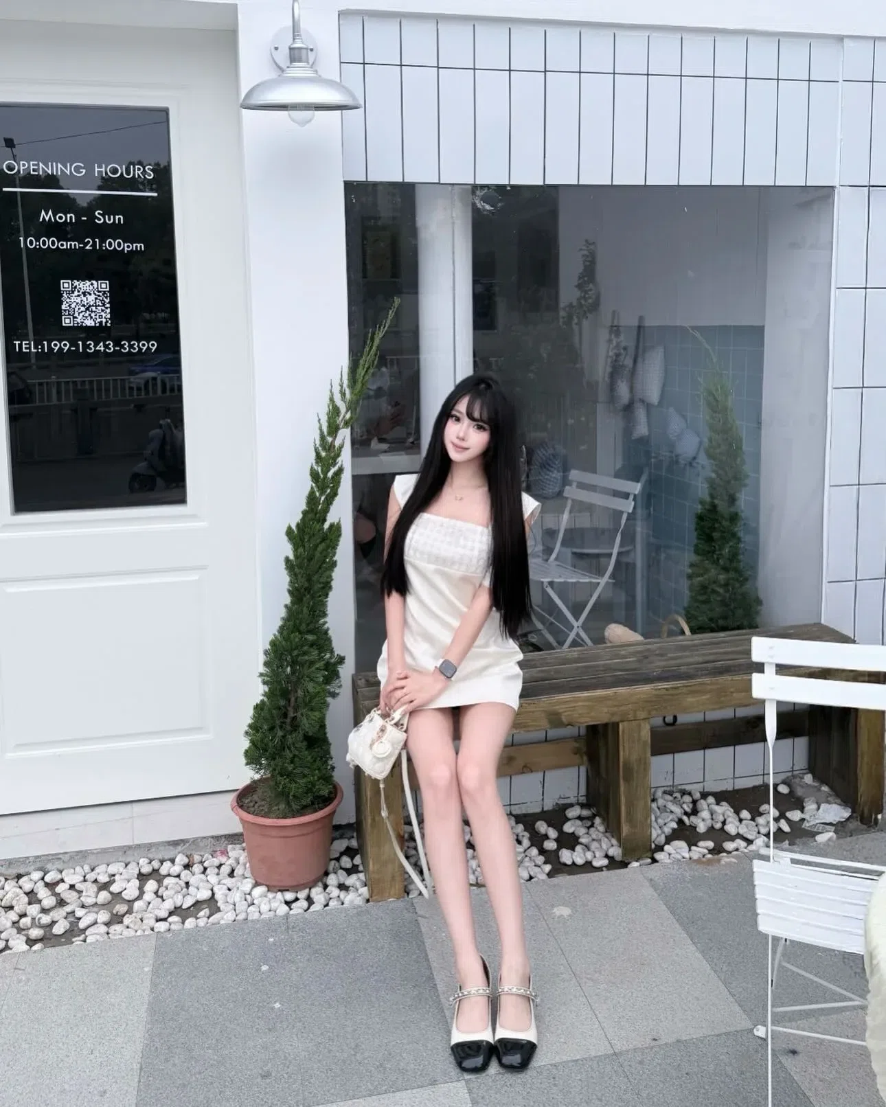 Đầm lụa ngắn kim sa ngực 2