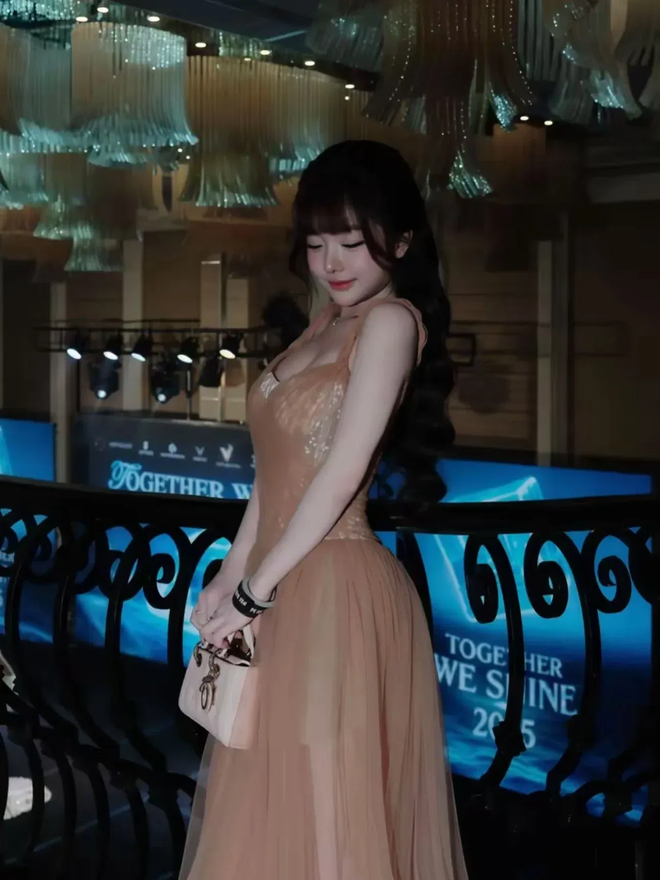 Onommm V378 Siren Dress size M 6