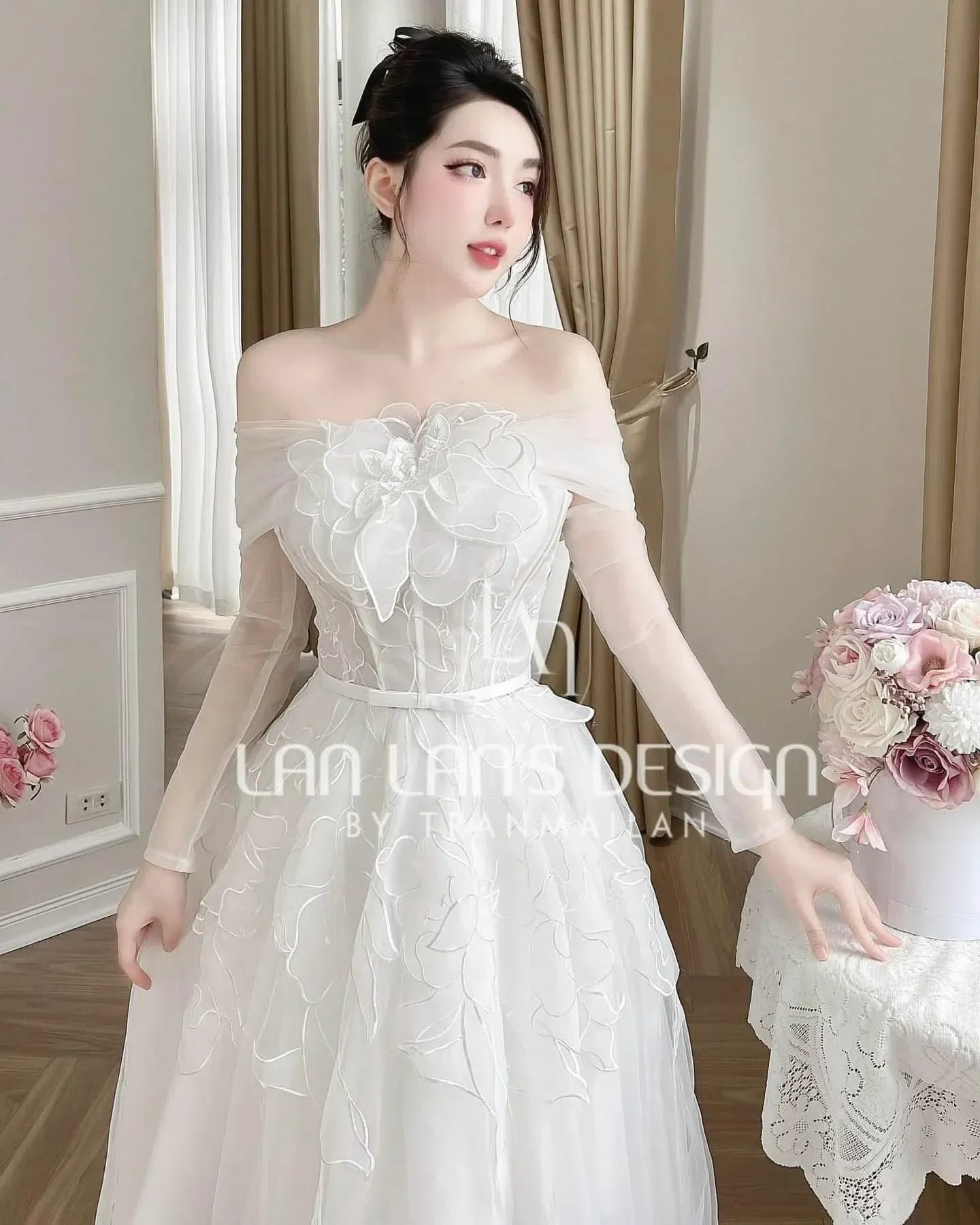 Mí tyeu mặc ẻm thì chỉ có hoá công túa thuii 4